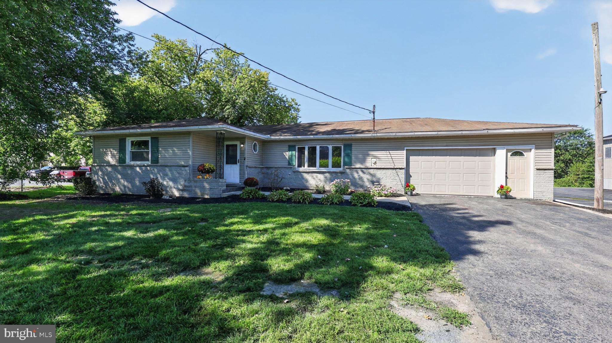 183 Oak Bottom Rd, Quarryville, PA 17566 photo