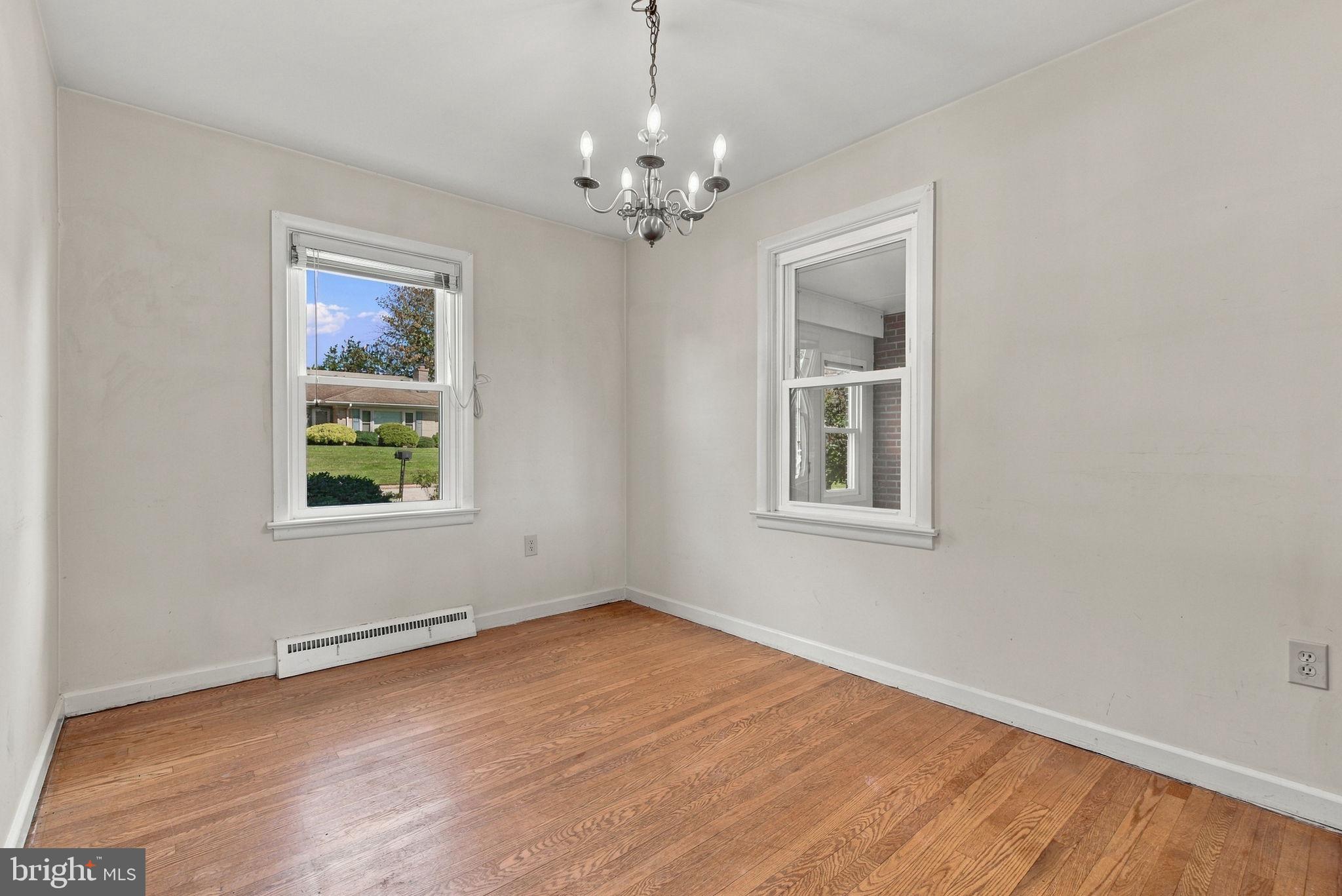 1664 Altland Ave, York, PA 17404 photo