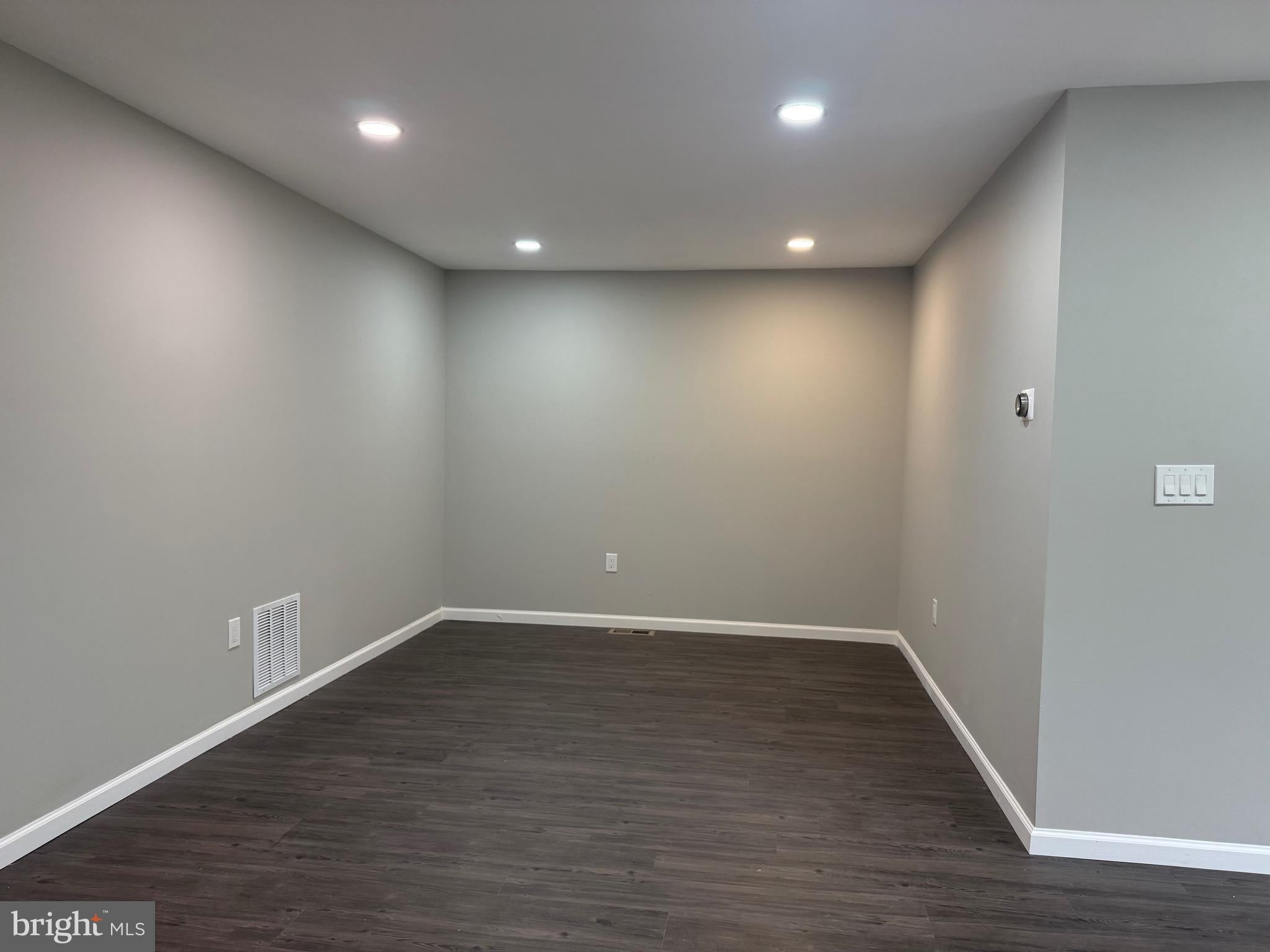 47 Tattersall Dr, Burlington, NJ 08016 photo