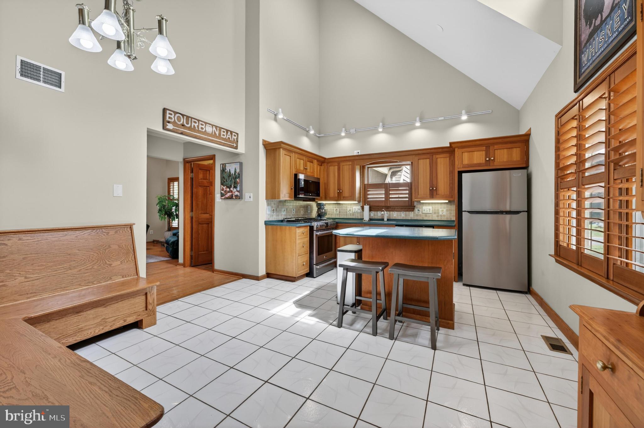 95 10th St, Marlton, NJ 08053 photo
