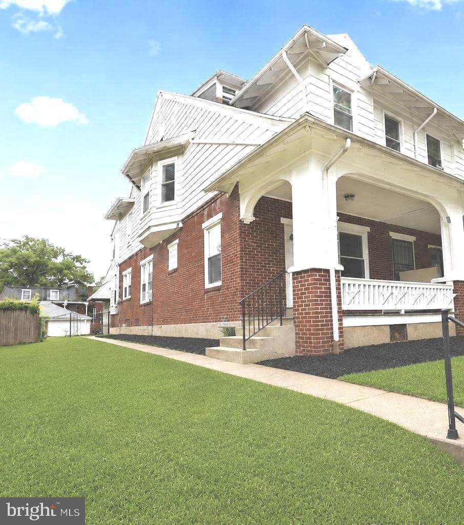 2012 Bellevue Rd, Harrisburg, PA 17104 photo
