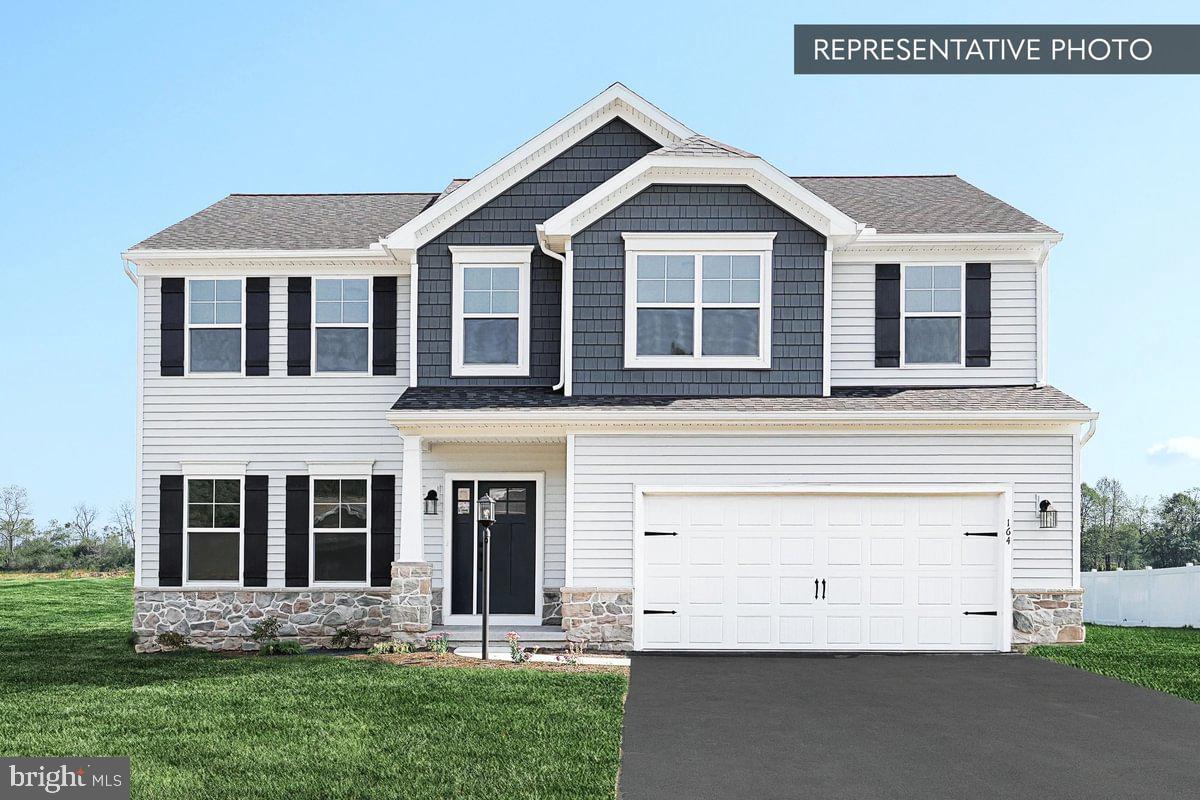 18 Aquila Cir, Carlisle, PA 17015