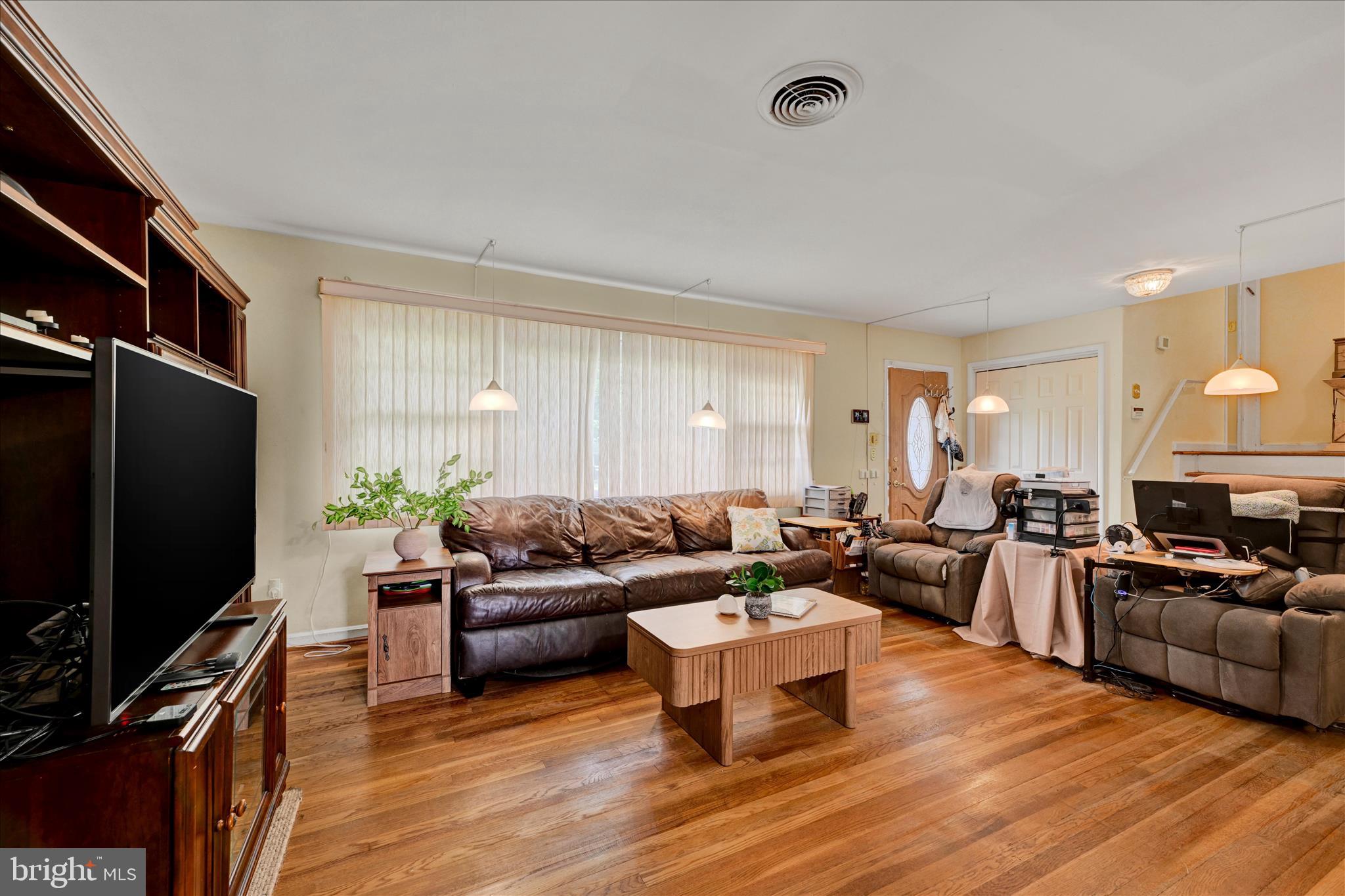 6606 Baythorne Rd, Baltimore, MD 21209 photo