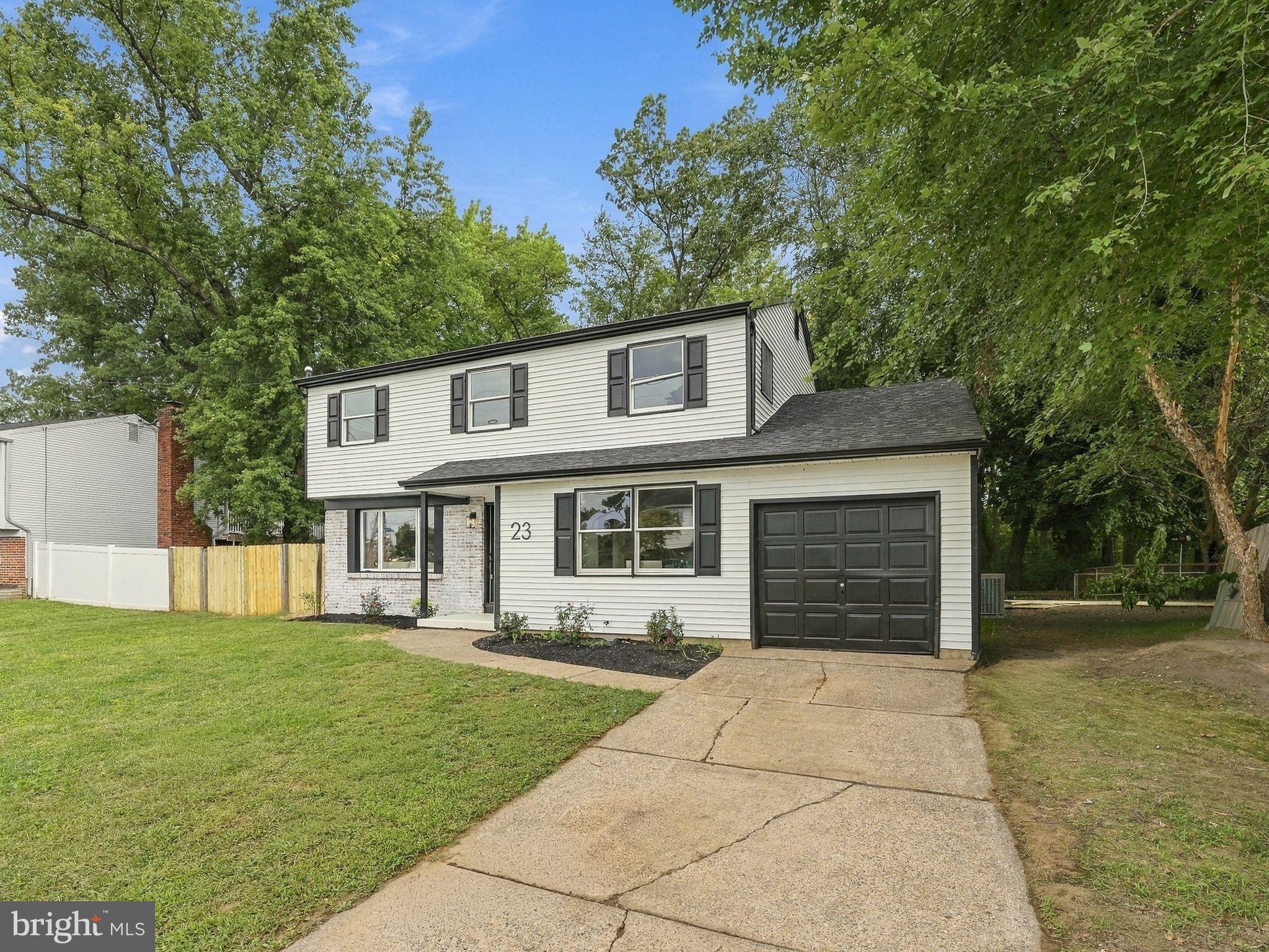 23 Walnut Dr, Burlington, NJ 08016 photo