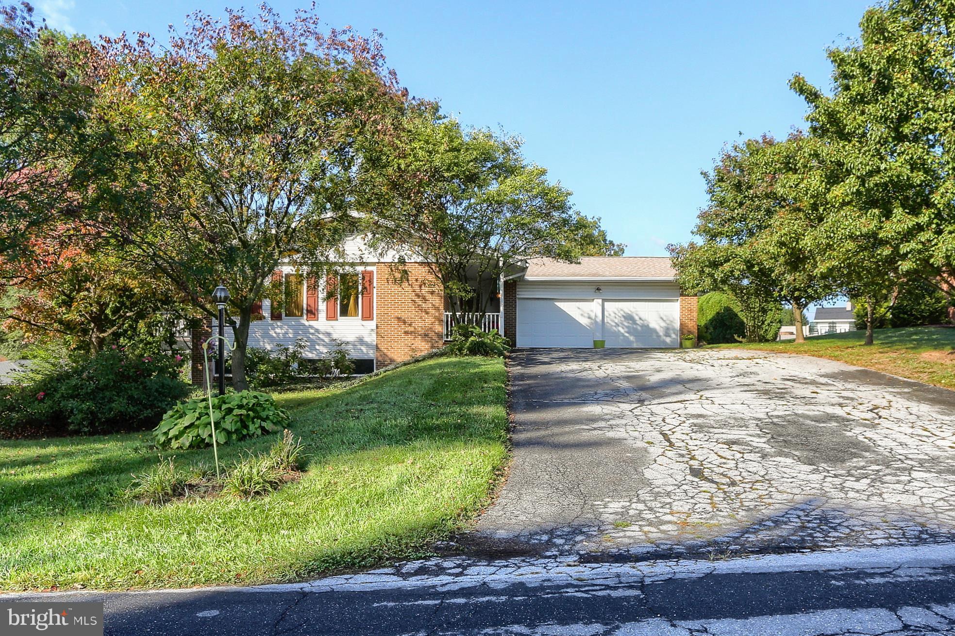 37 Arthur St, Hummelstown, PA 17036 photo