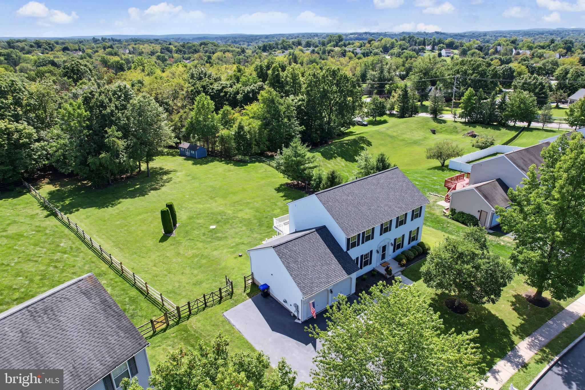77 Autumn Ln, Royersford, PA 19468