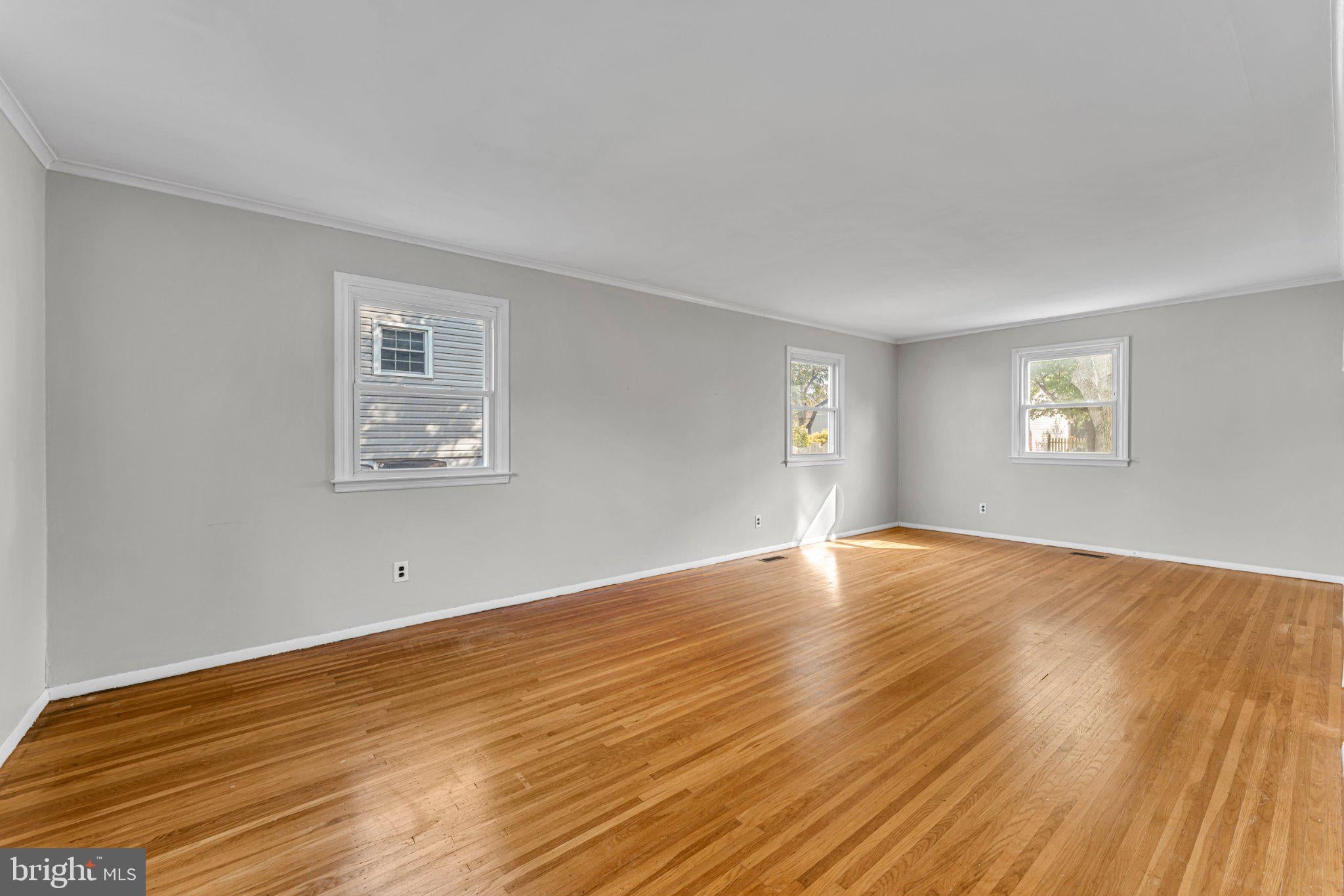 312 Overbrook Ave, Glassboro, NJ 08028 photo