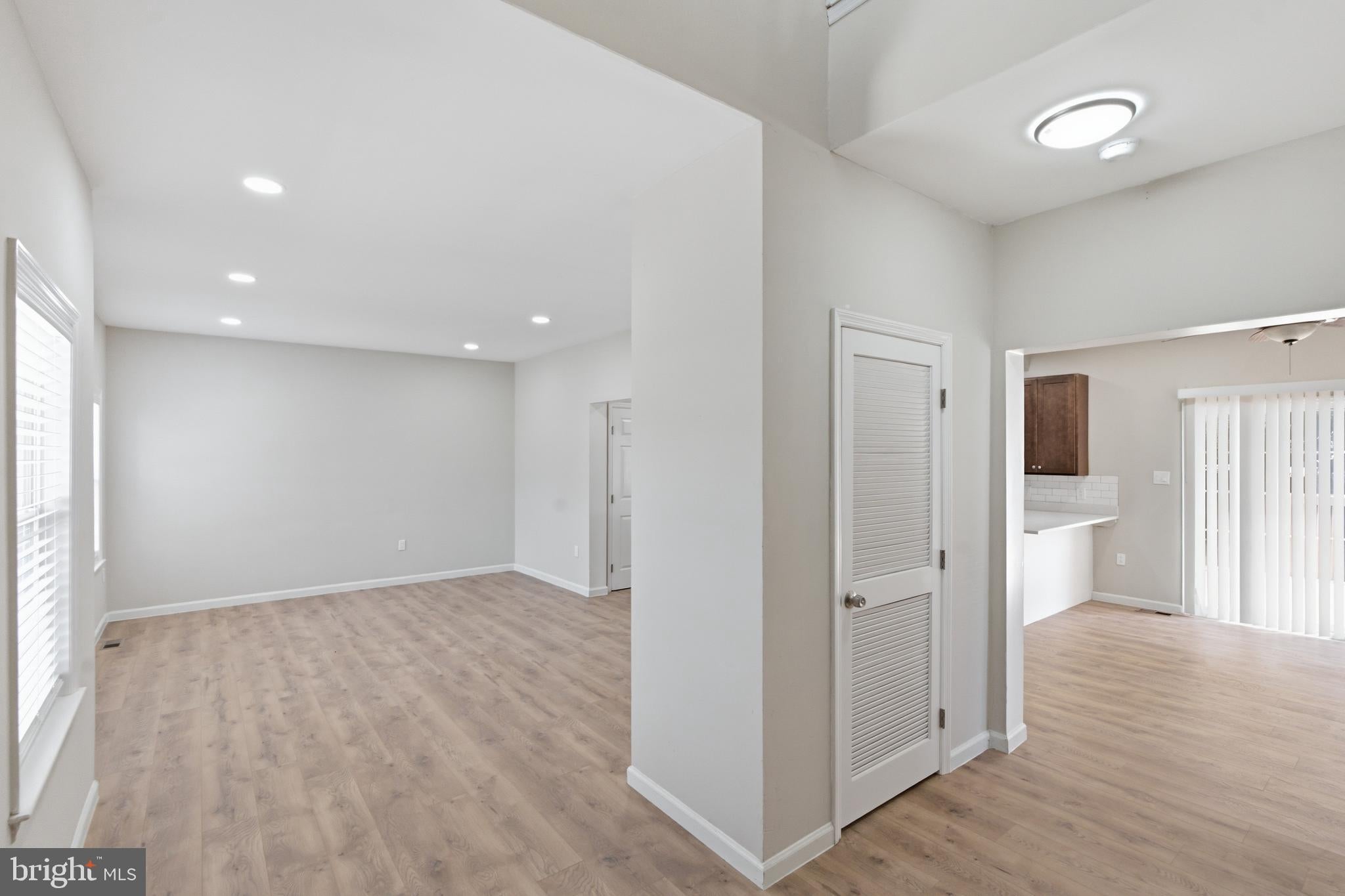 33 Hopkins St, Woodbury, NJ 08096 photo