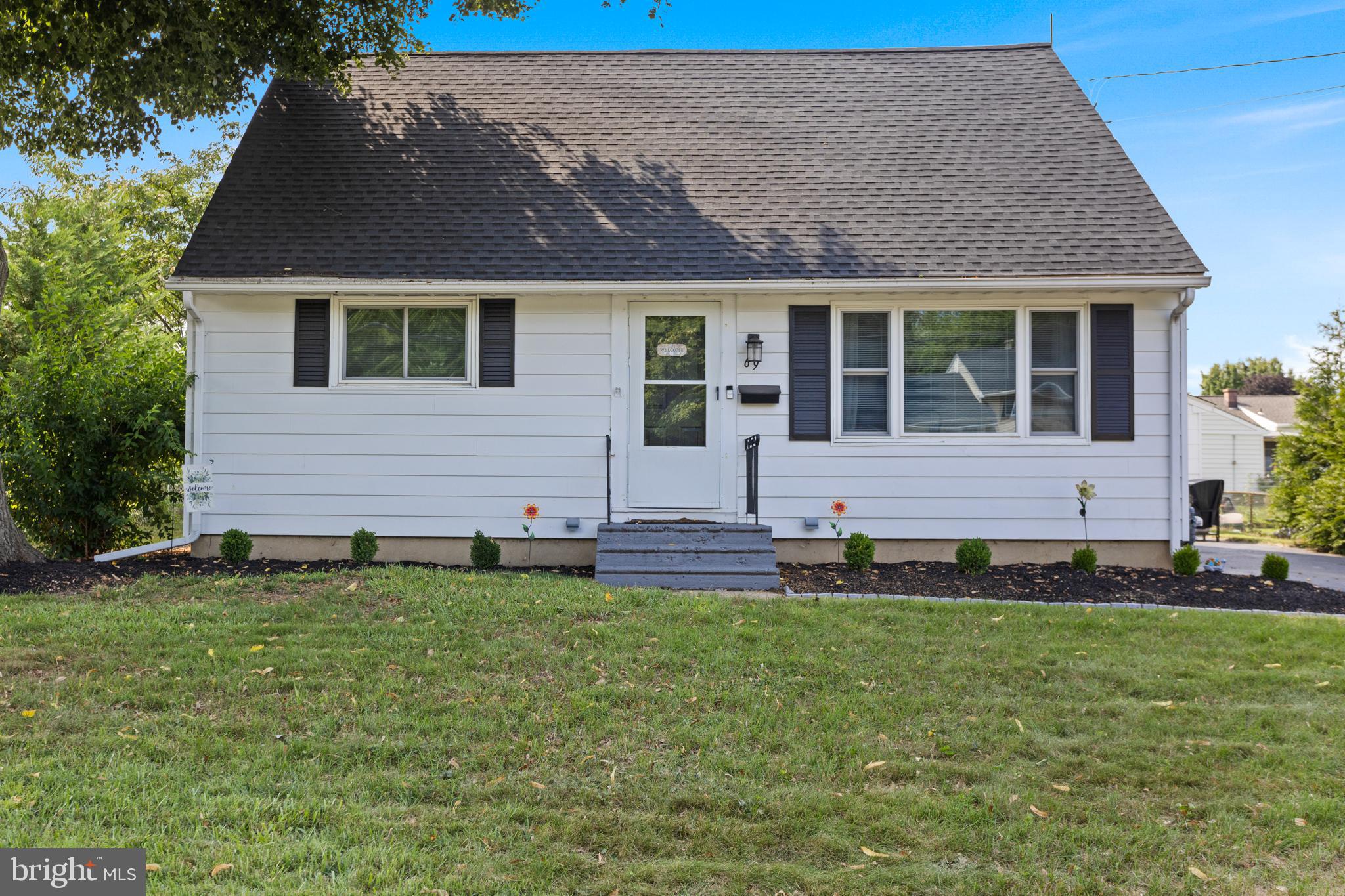 69 Charles Bossert Dr, Bordentown, NJ 08505 photo
