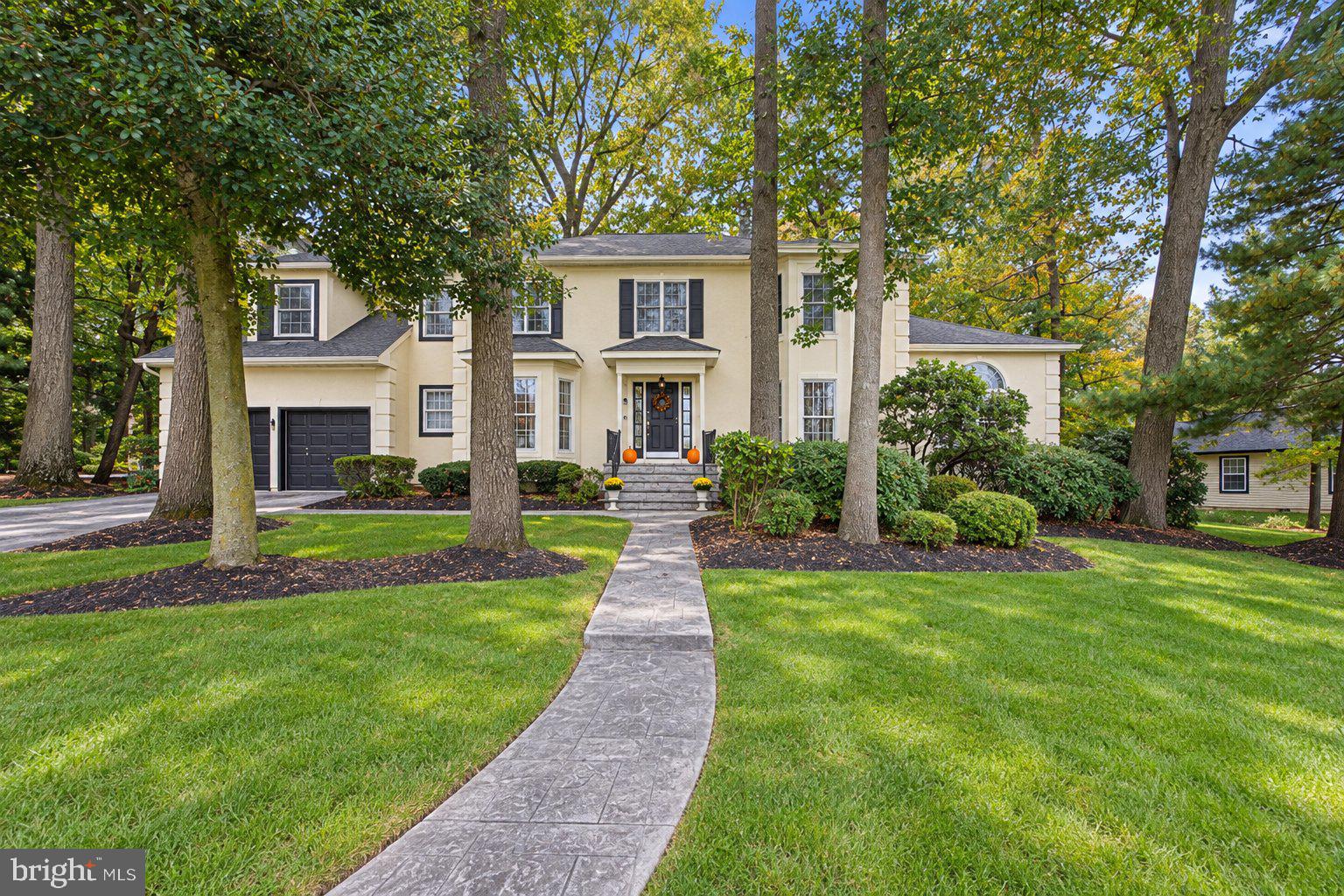 8 Yorkshire Dr, Voorhees, NJ 08043