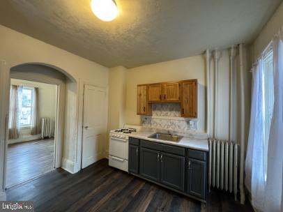 318 S Queen St, Lancaster, PA 17603 photo