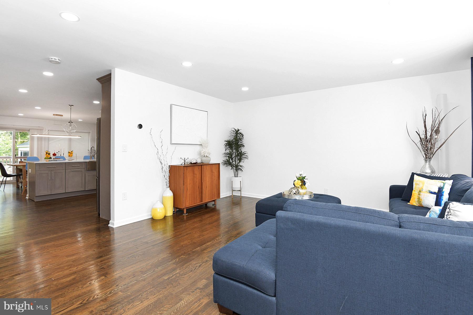 321 Walnut Ln, Princeton, NJ 08540 photo