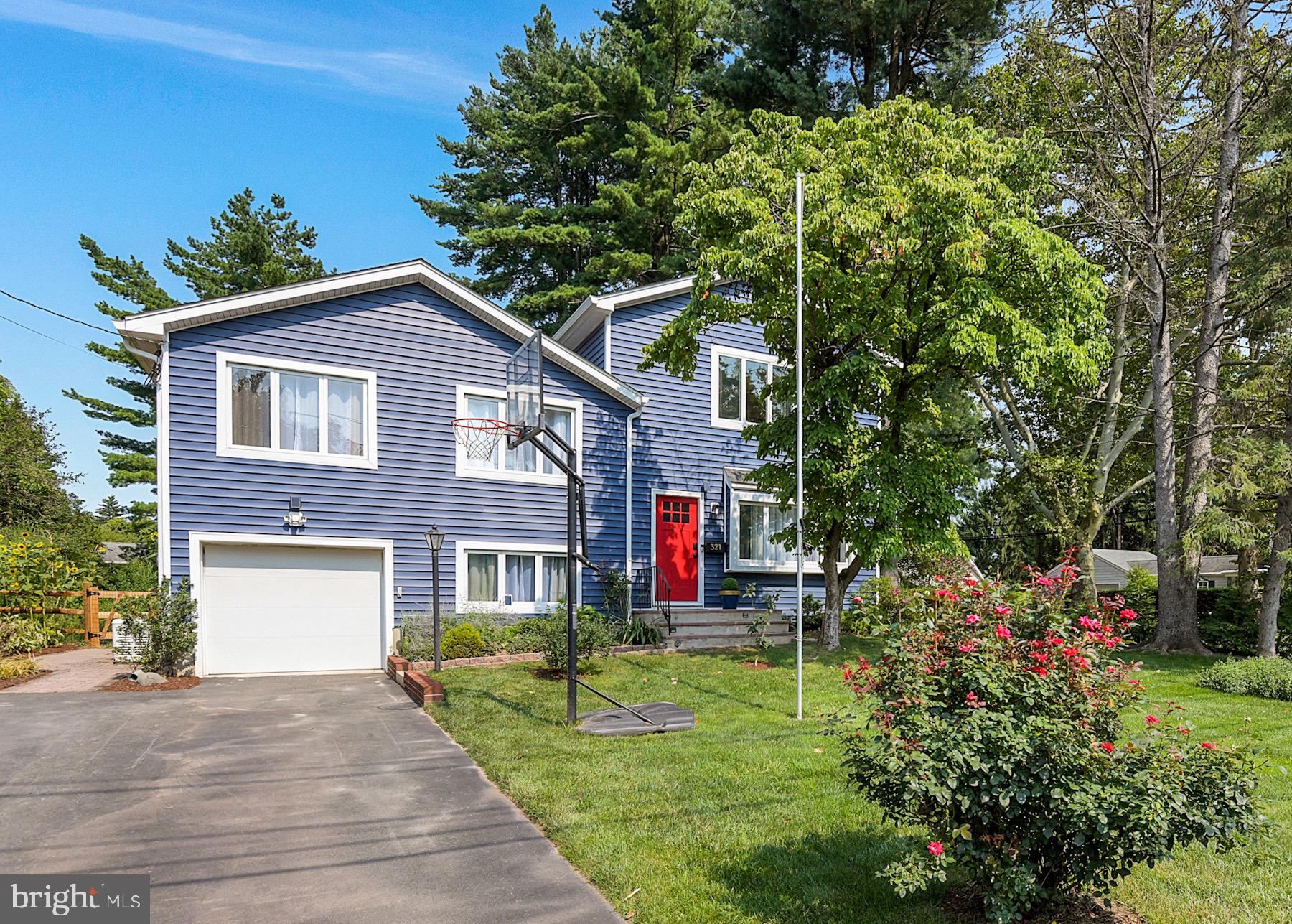 321 Walnut Ln, Princeton, NJ 08540 photo