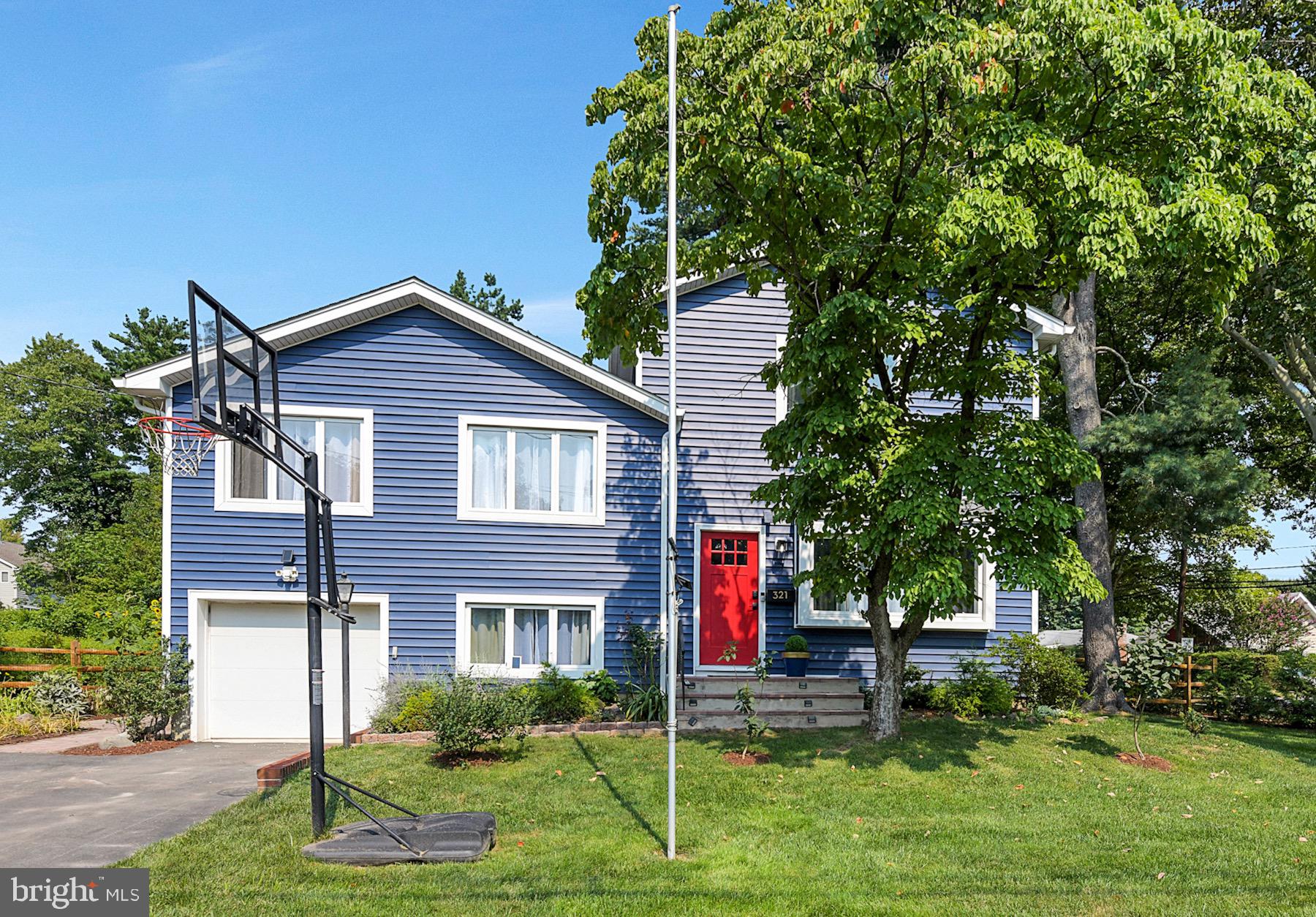 321 Walnut Ln, Princeton, NJ 08540 photo