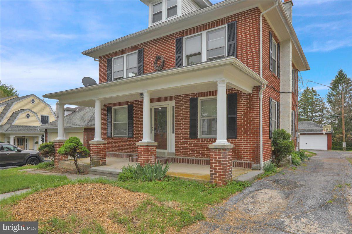 26 Bucks St, Wernersville, PA 19565 photo