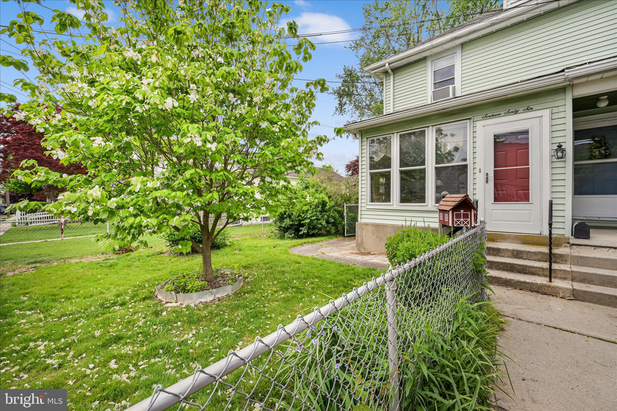 1666 Ward St, Marcus Hook, PA 19061 photo