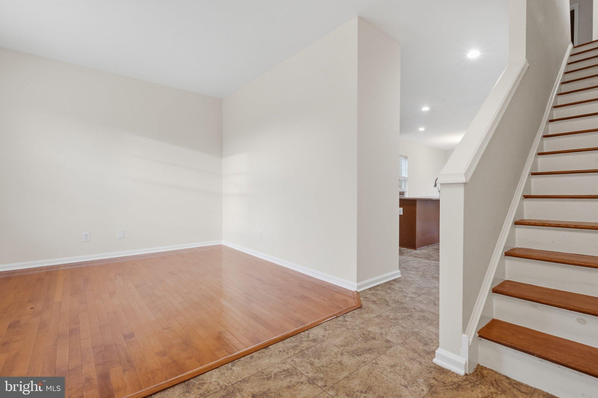 323 Pigott Dr, Florence, NJ 08518 photo