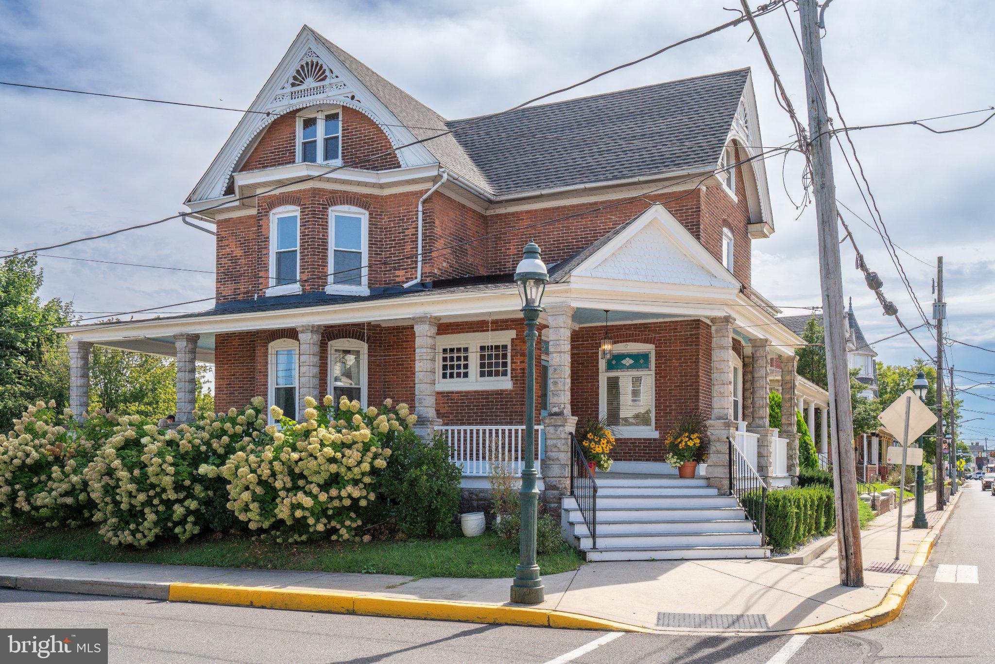 304 Main St, Pennsburg, PA 18073