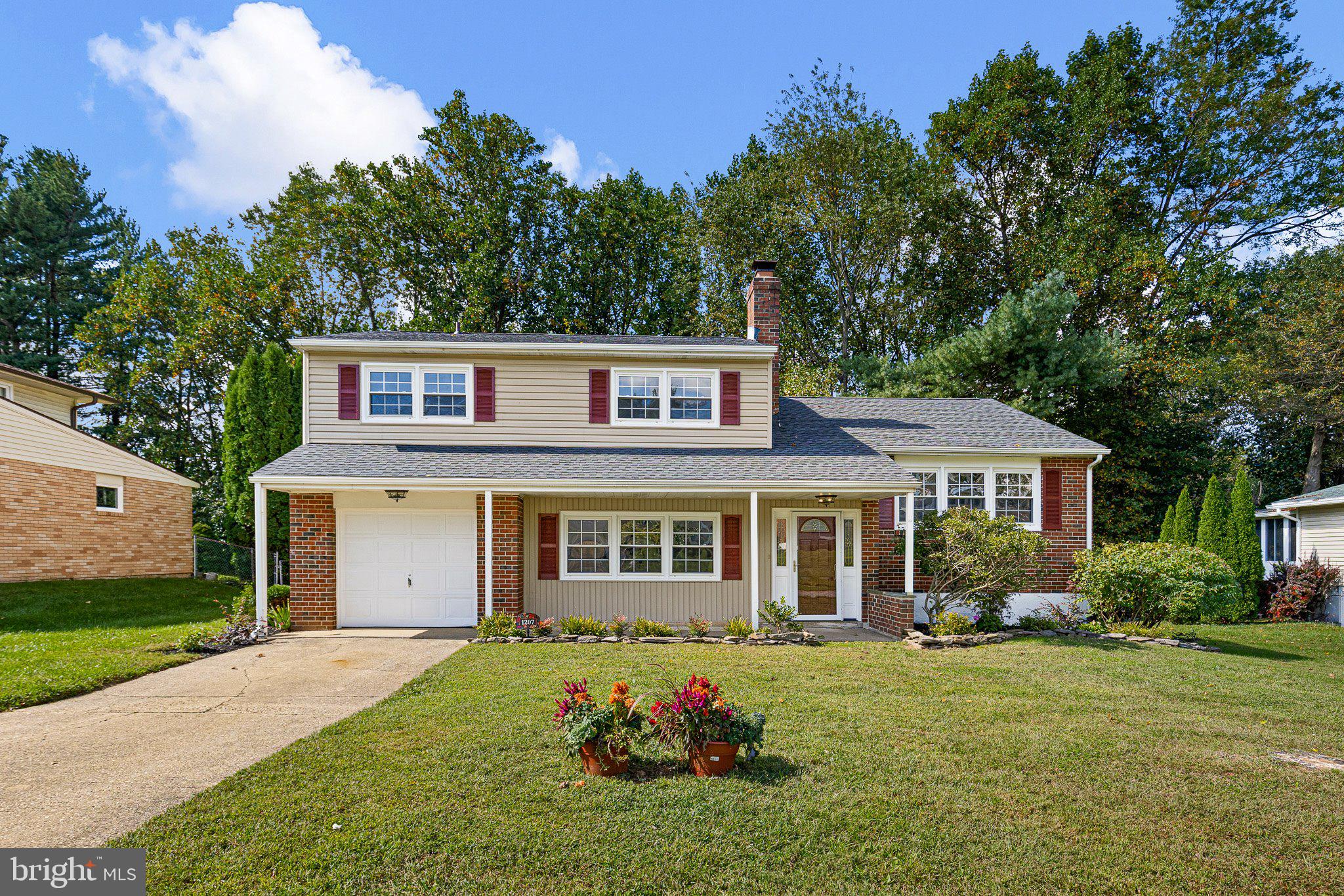 1207 Flint Hill Rd, Wilmington, DE 19808