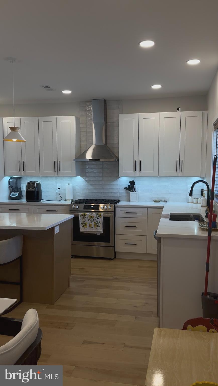914 James Ave, Cinnaminson, NJ 08077 photo