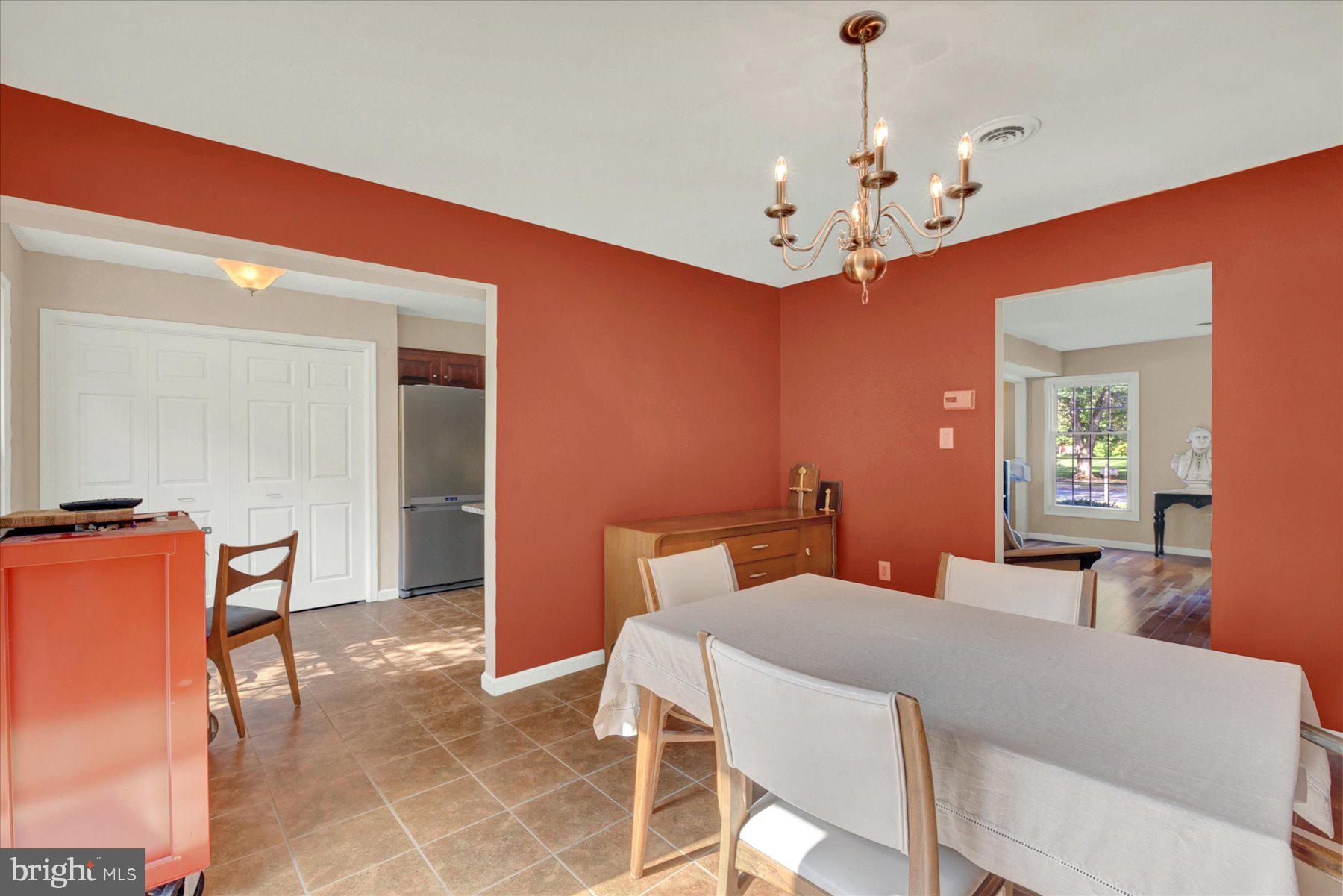6383 Stephens Xing, Mechanicsburg, PA 17050 photo
