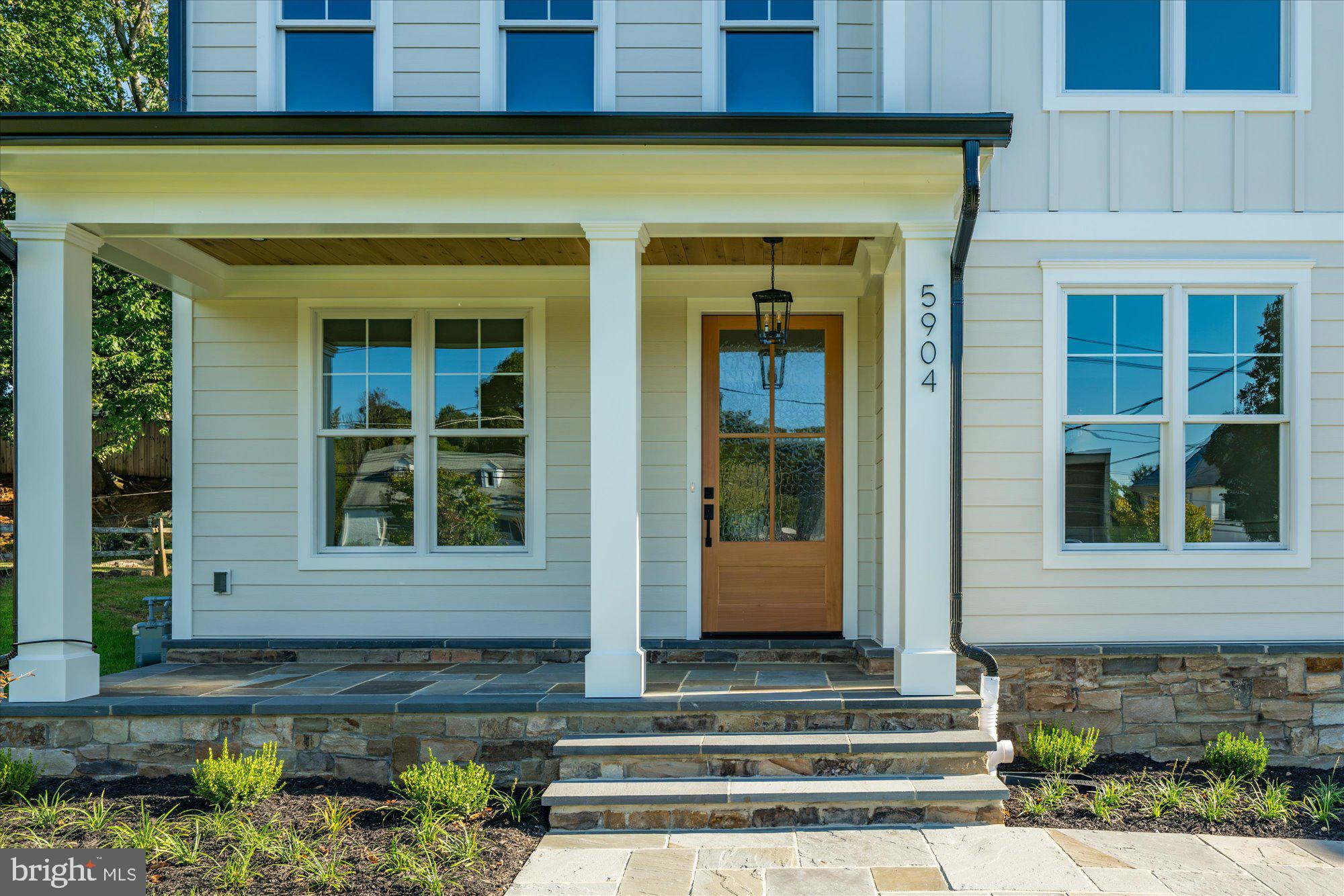 5904 Greentree Rd, Bethesda, MD 20817 photo