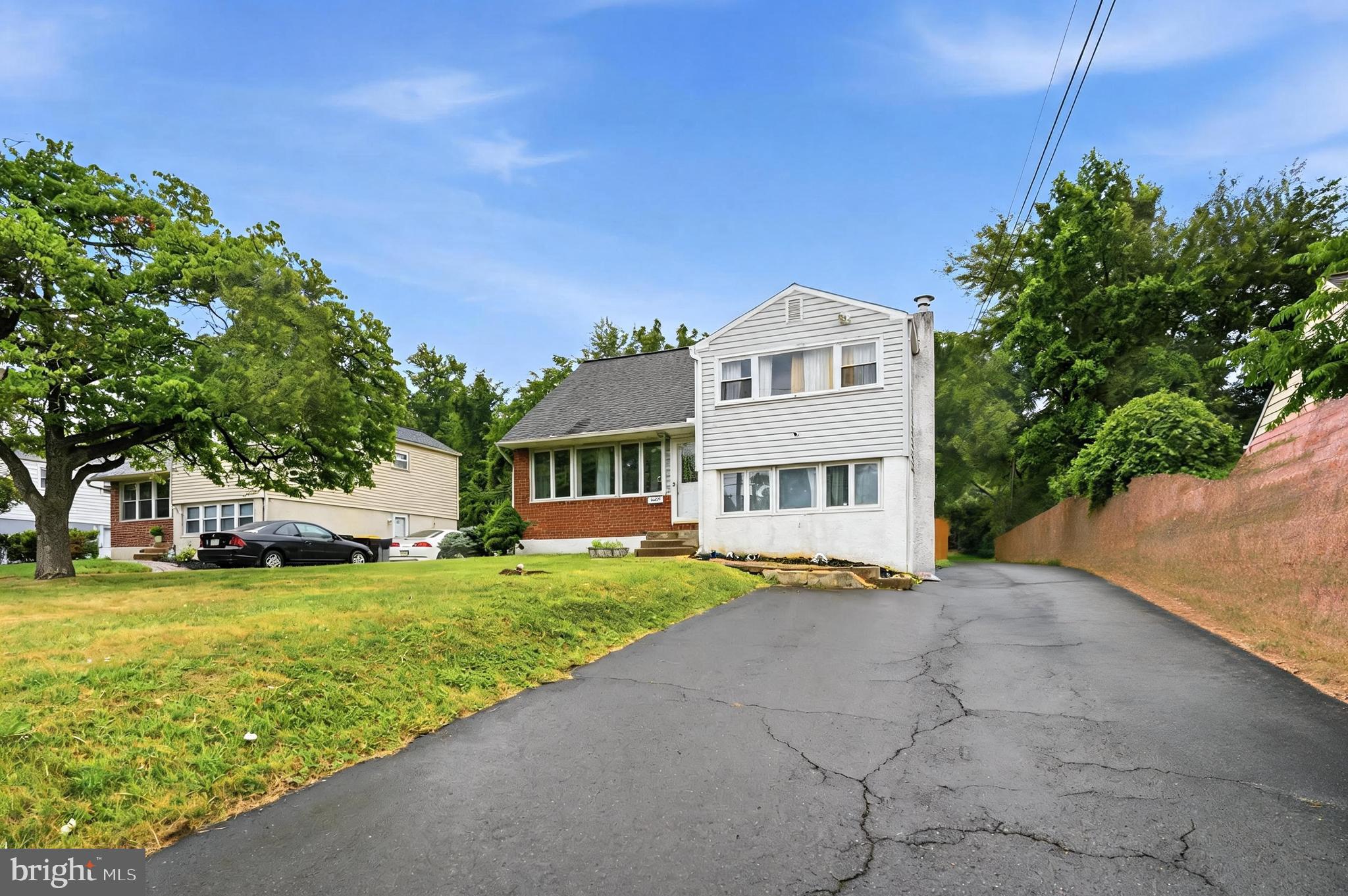 635 W County Line Rd, Hatboro, PA 19040 photo