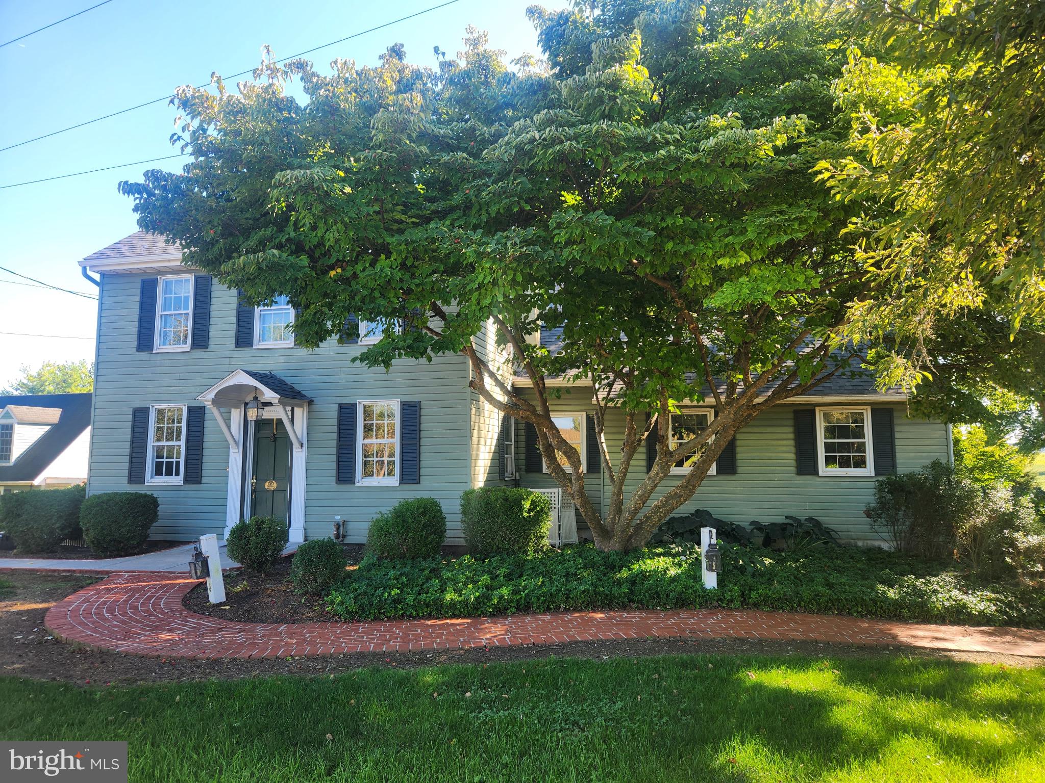 1540 Harrisburg Ave, Mount Joy, PA 17552