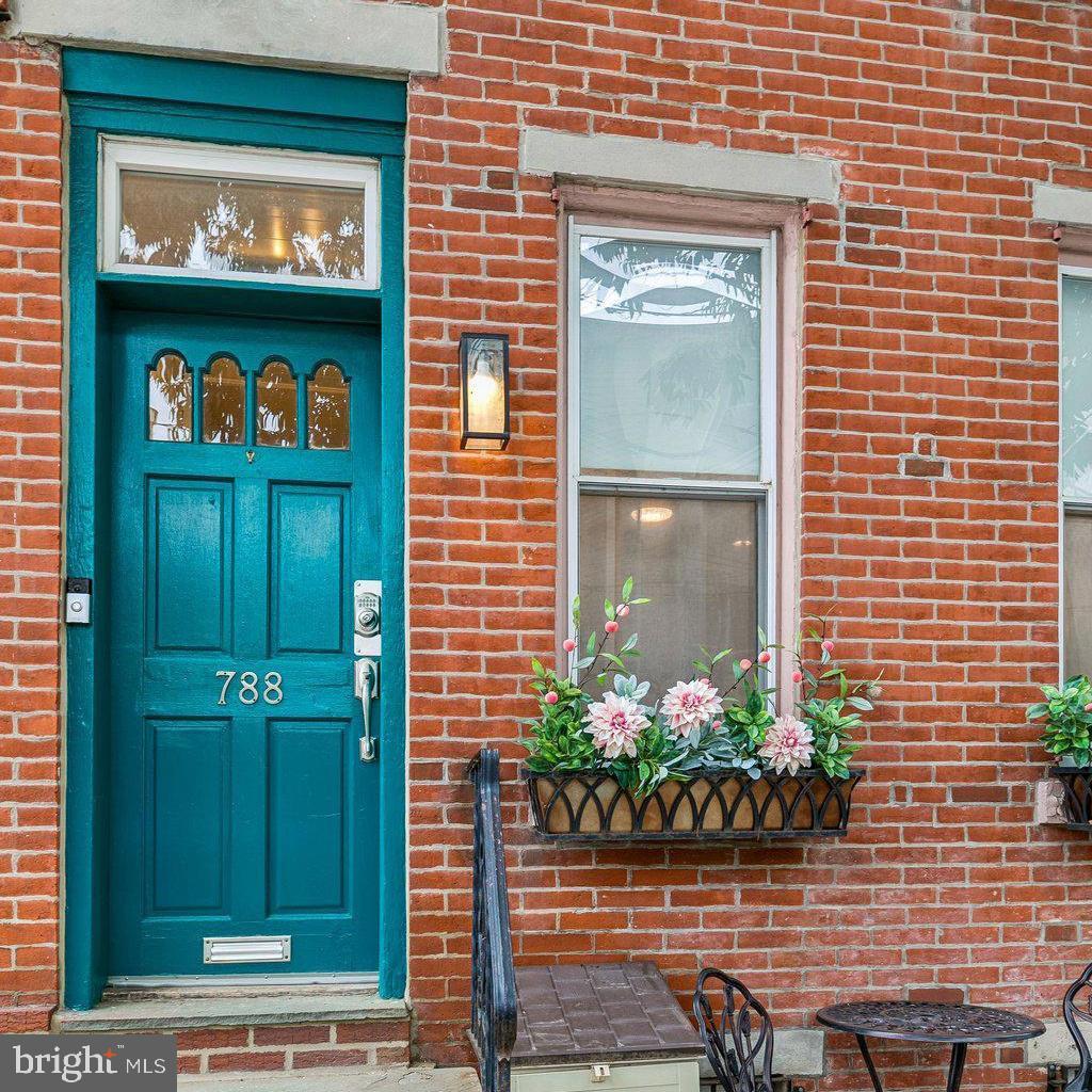 788 N Croskey St, Philadelphia, PA 19130 photo