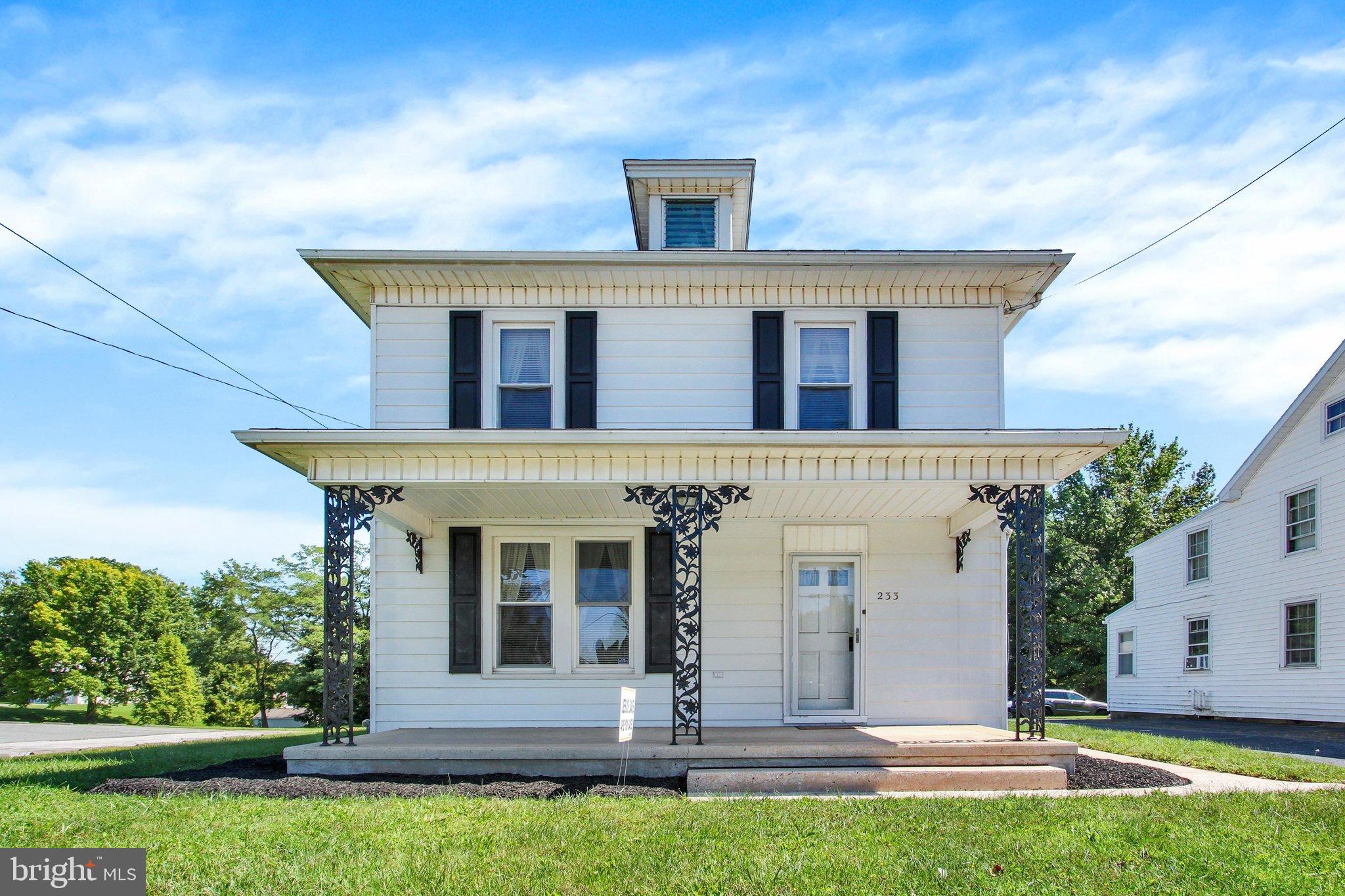 233 Main St, Manchester, PA 17345