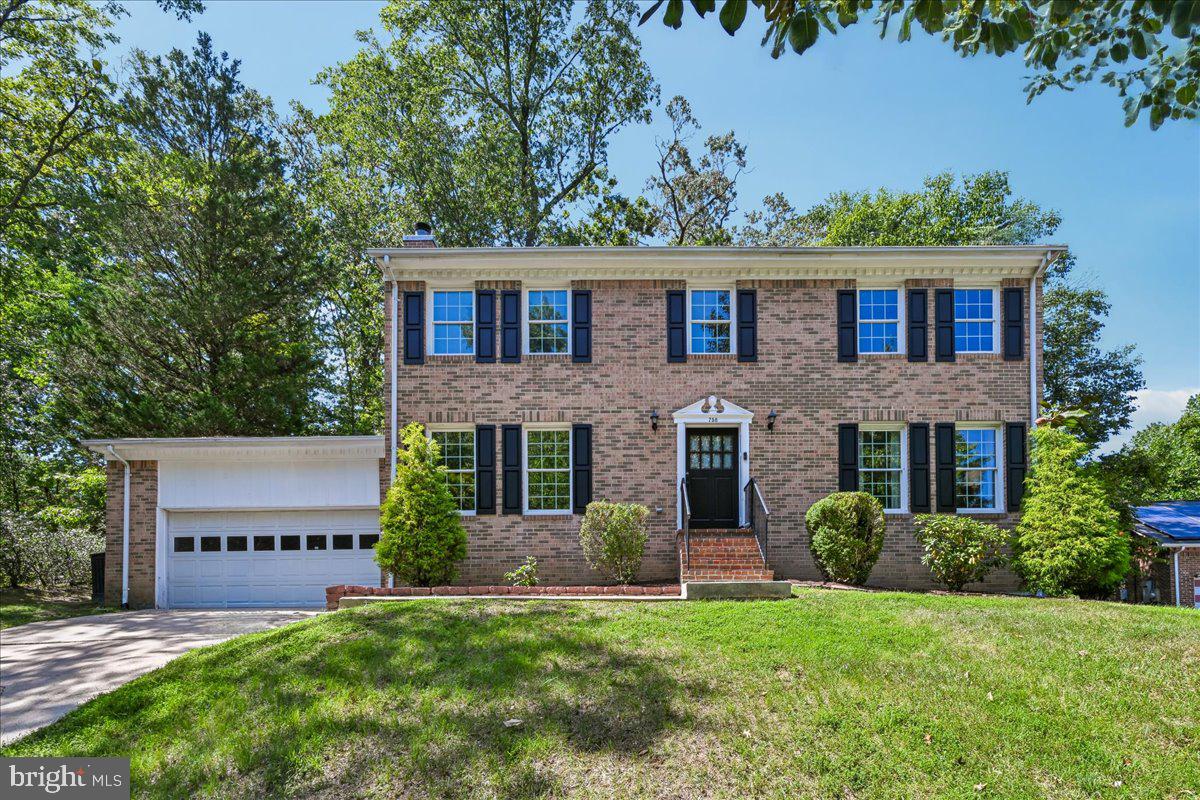 758 Gleneagles Dr, Fort Washington, MD 20744 photo