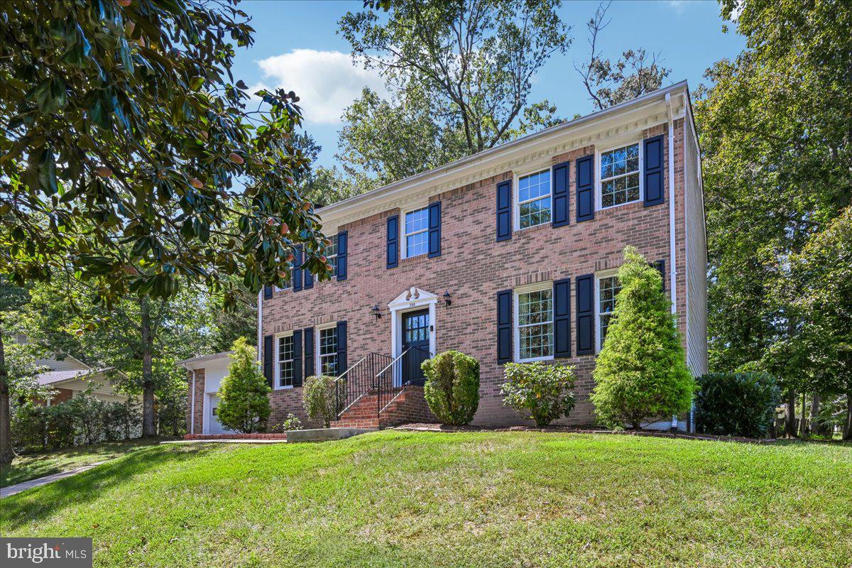 758 Gleneagles Dr, Fort Washington, MD 20744 photo