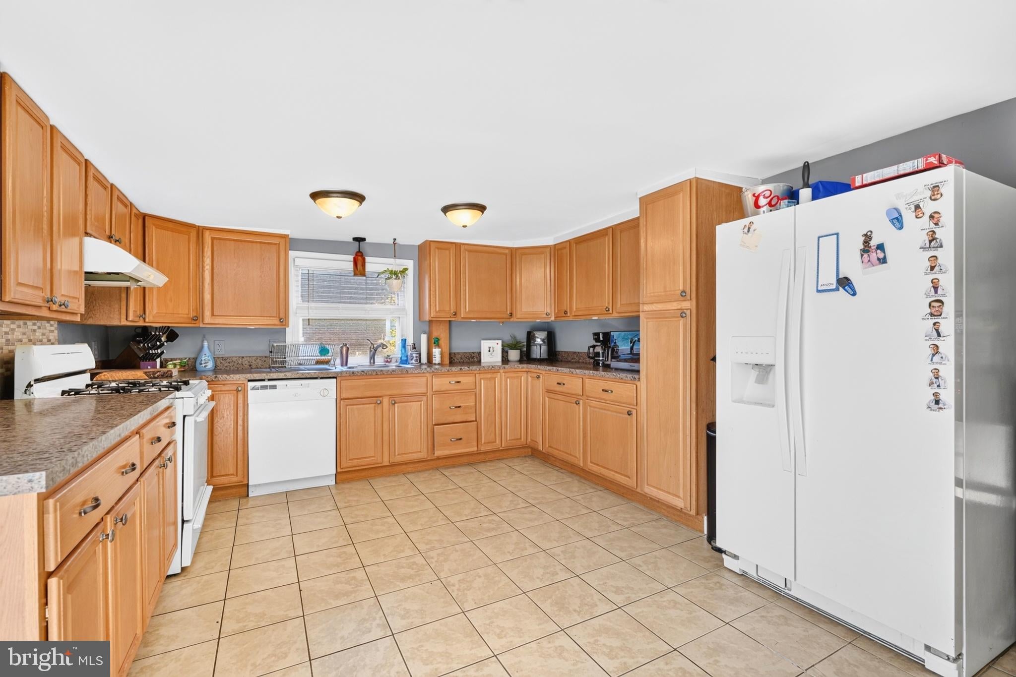 126 Poplar St, Ambler, PA 19002 photo