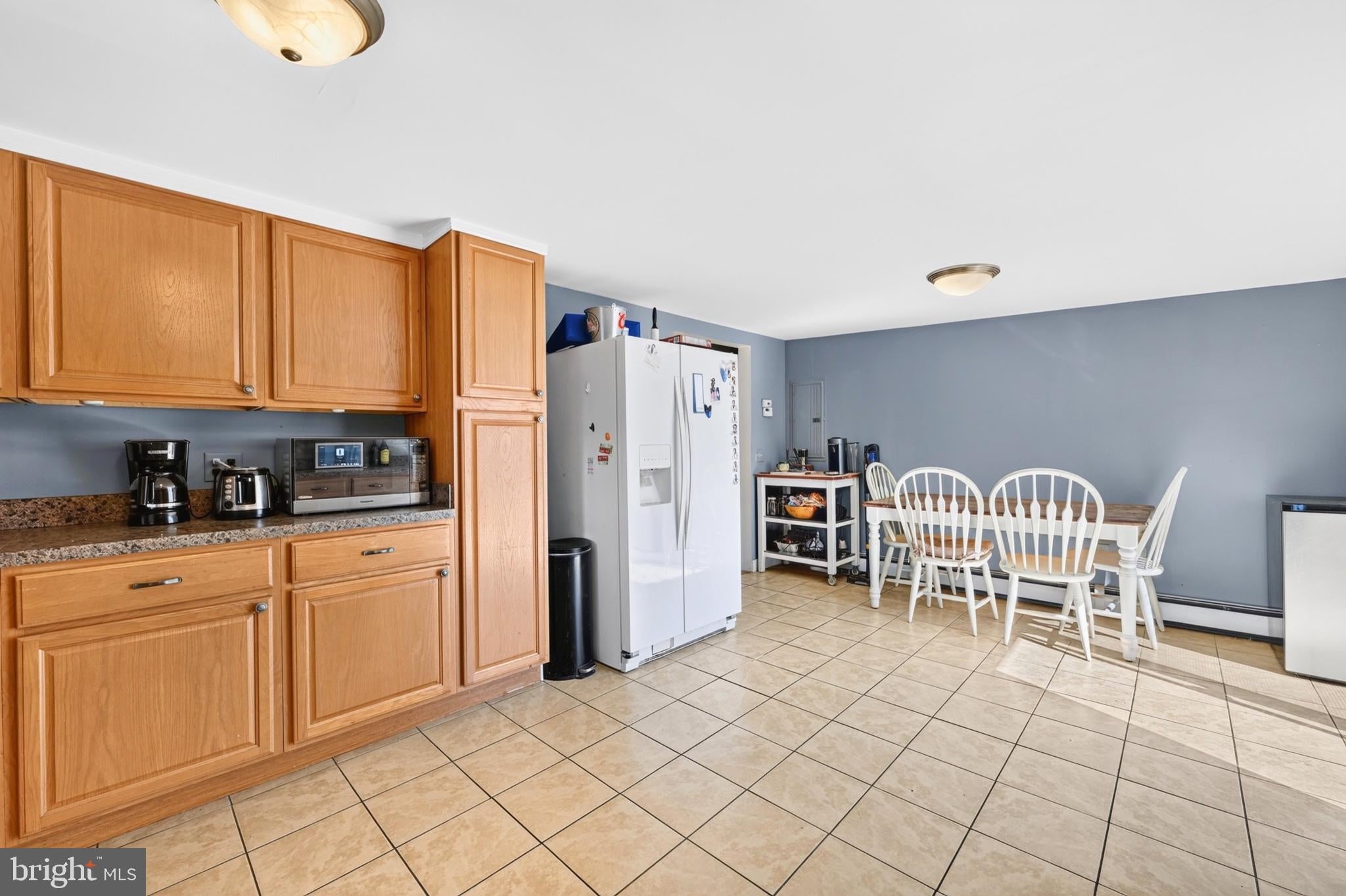 126 Poplar St, Ambler, PA 19002 photo
