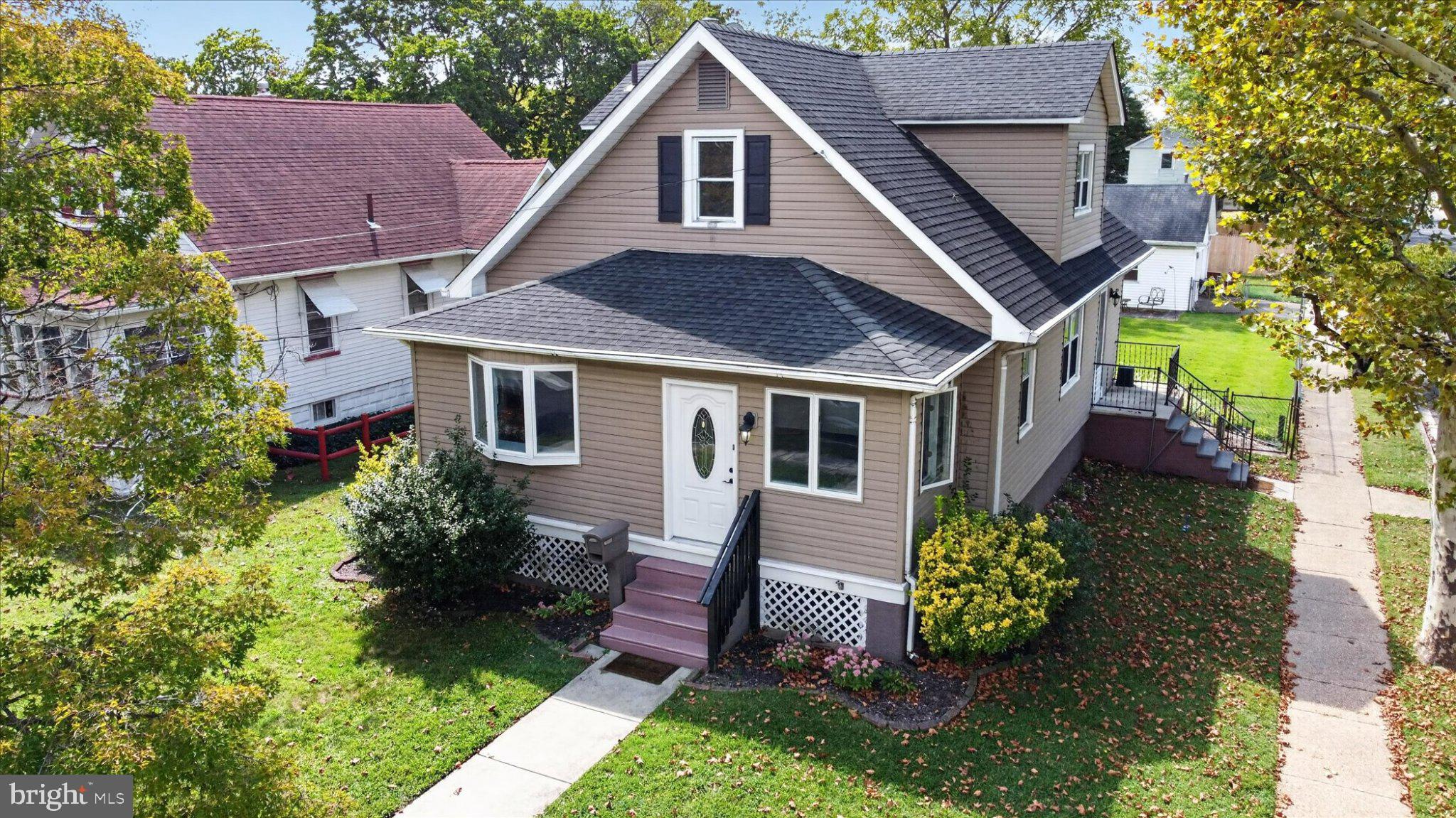 701 New Jersey Ave, Palmyra, NJ 08065
