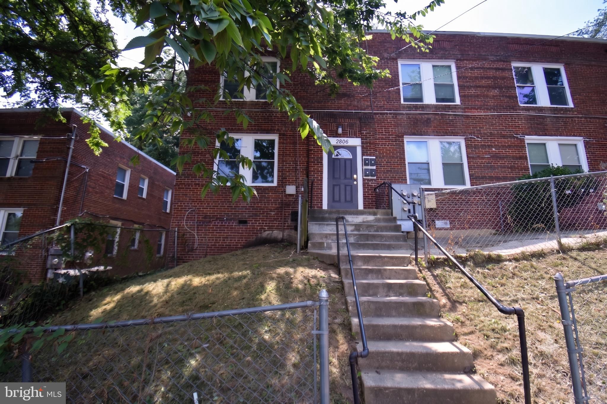 2806 Pomeroy Rd, Washington, DC 20020