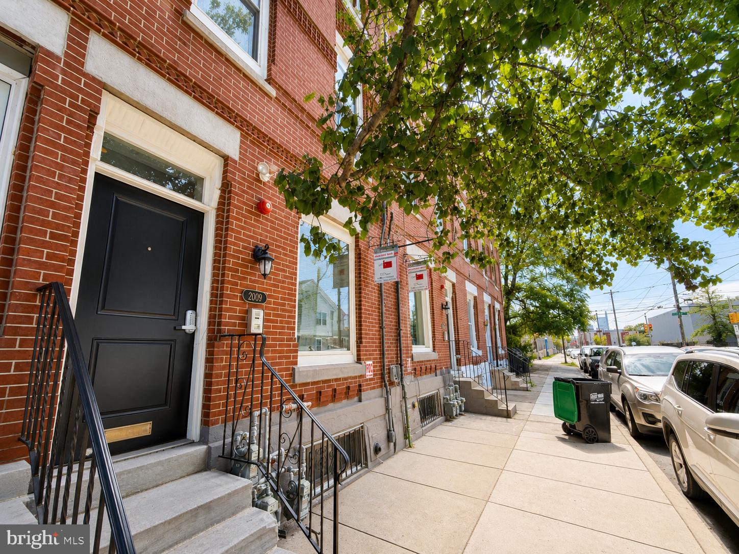 2009 16th St, Philadelphia, PA 19121