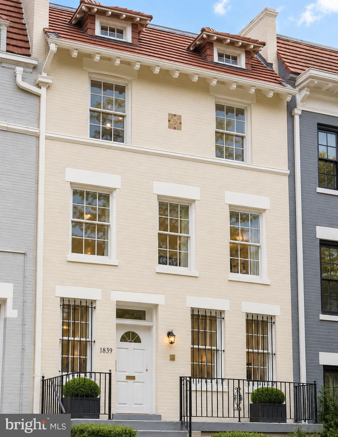 1839 Lamont St, Washington, DC 20010
