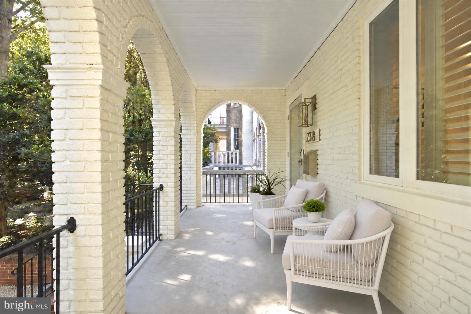 2318 Ashmead Pl, Washington, DC 20009 photo