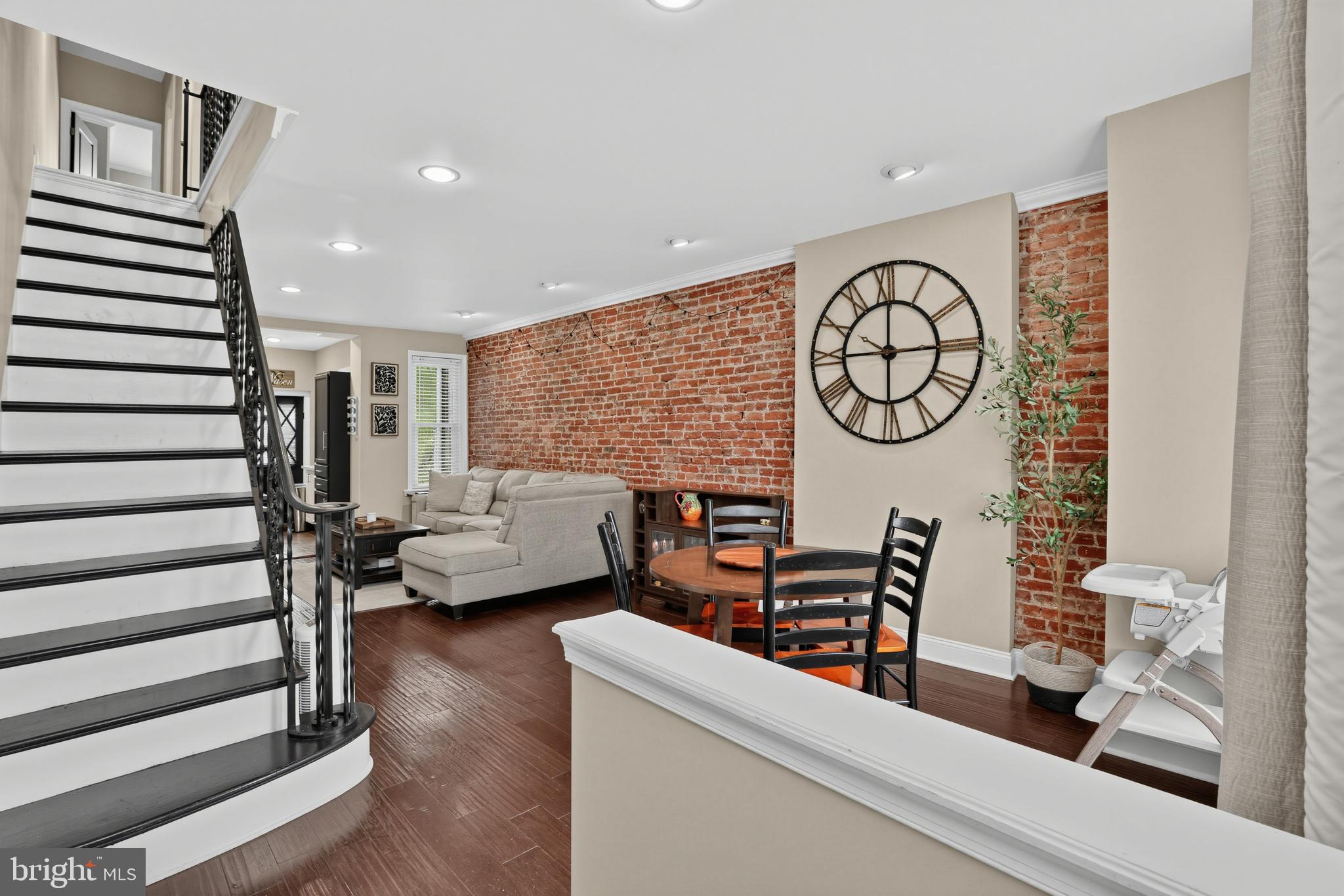 135 Ritner St, Philadelphia, PA 19148