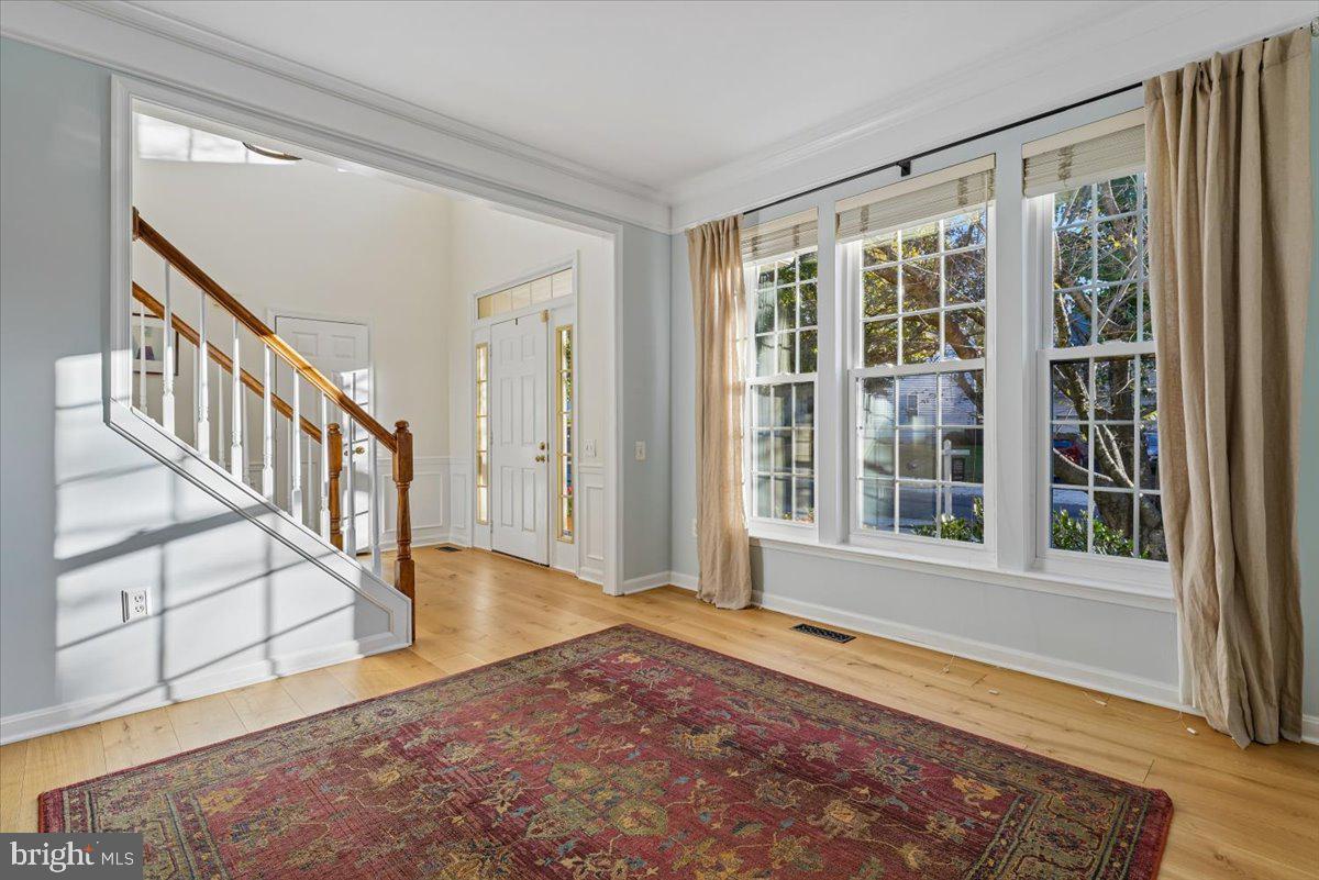 21409 Emerald Dr, Germantown, MD 20876 photo