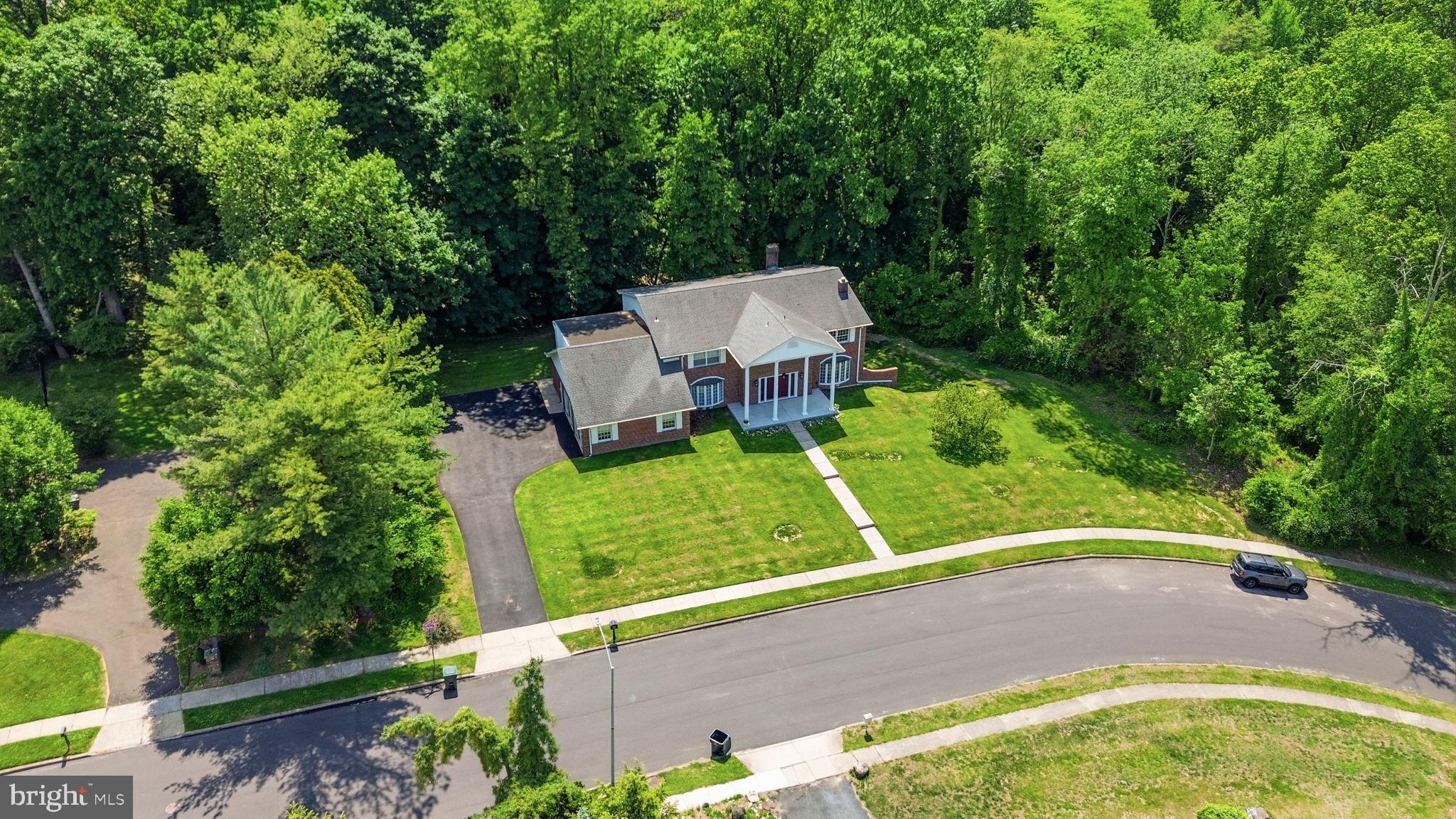 1840 Nicholas Dr, Huntingdon Valley, PA 19006 photo