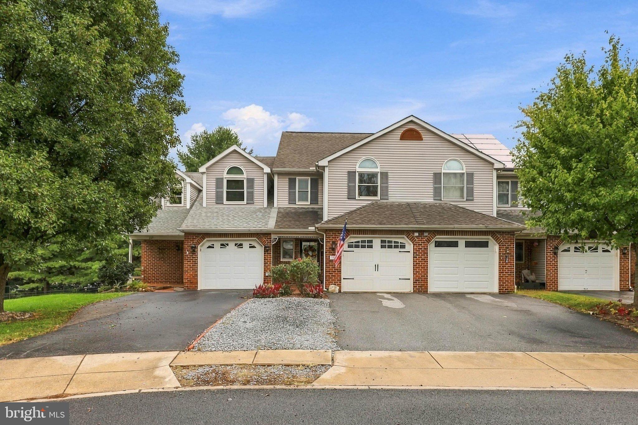 139 Pepperton Ct, Lititz, PA 17543 photo