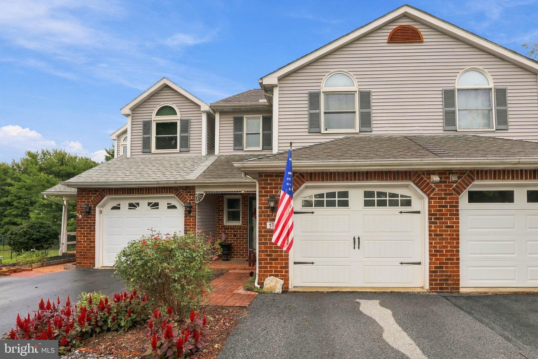 139 Pepperton Ct, Lititz, PA 17543