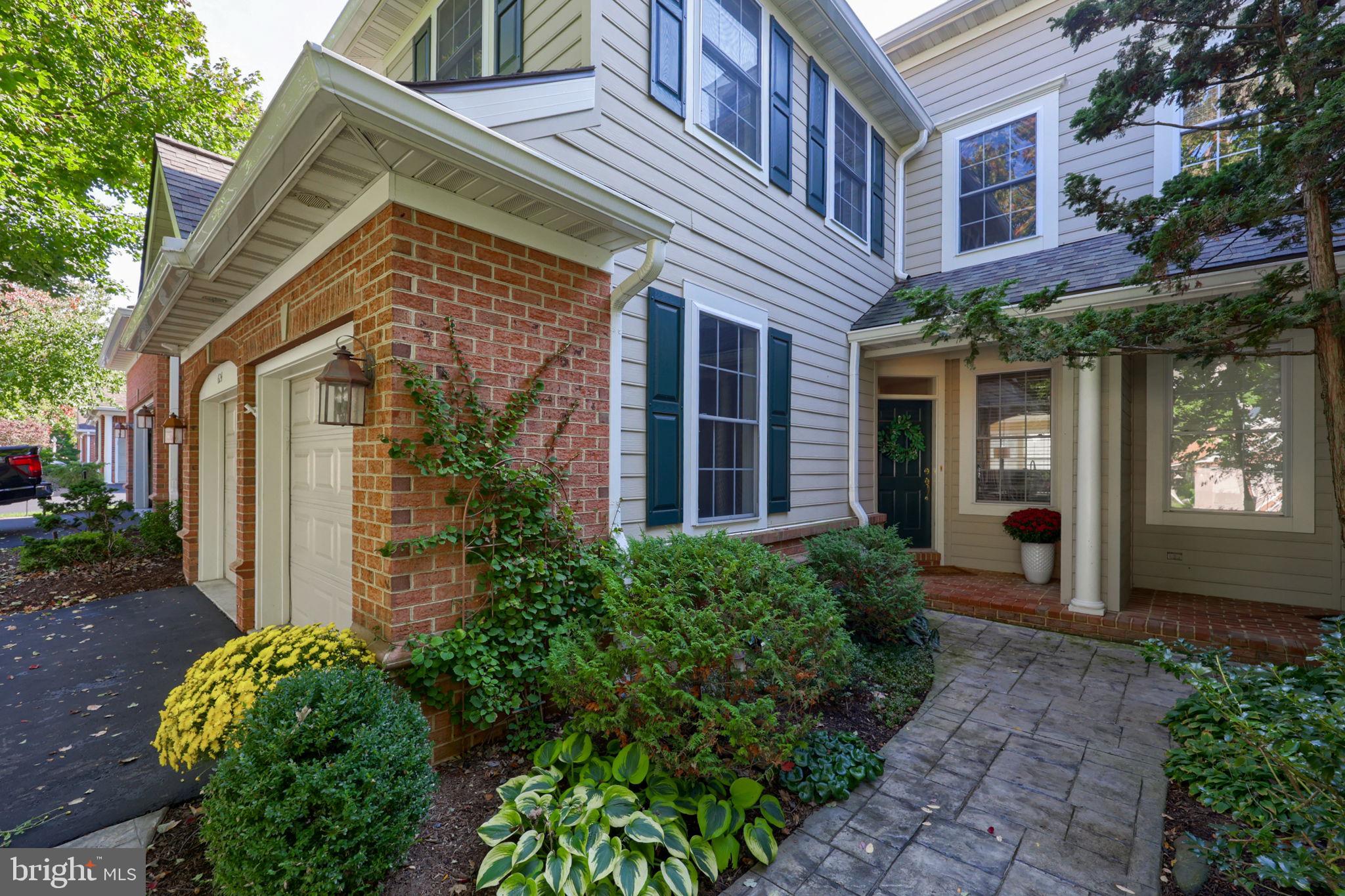624 Northfield Rd, Lititz, PA 17543