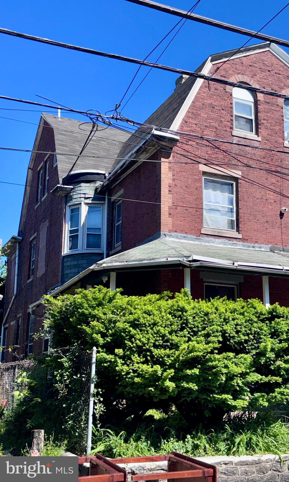 71 Penn St, Philadelphia, PA 19144