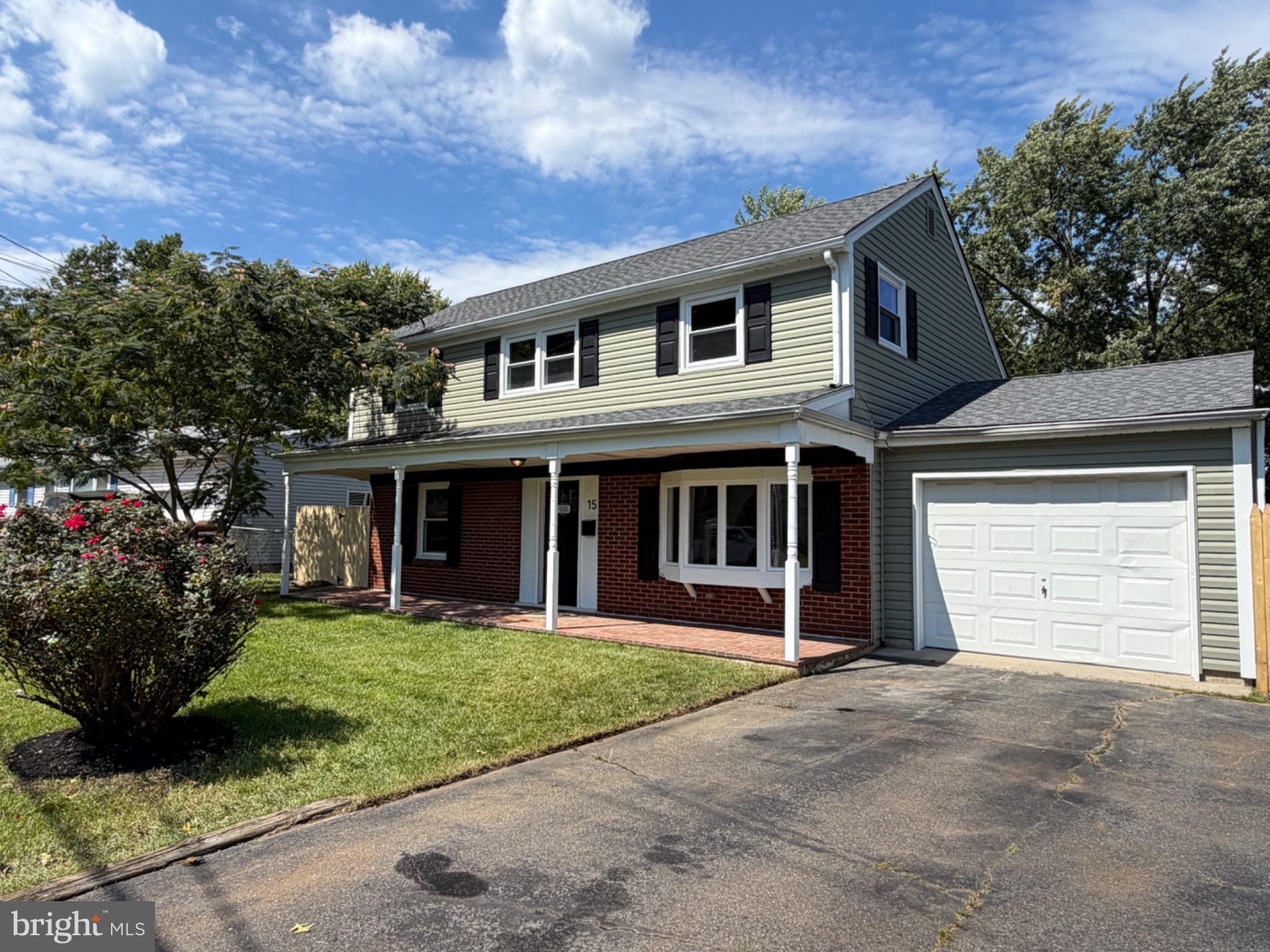 15 Sussex Rd, Marlton, NJ 08053