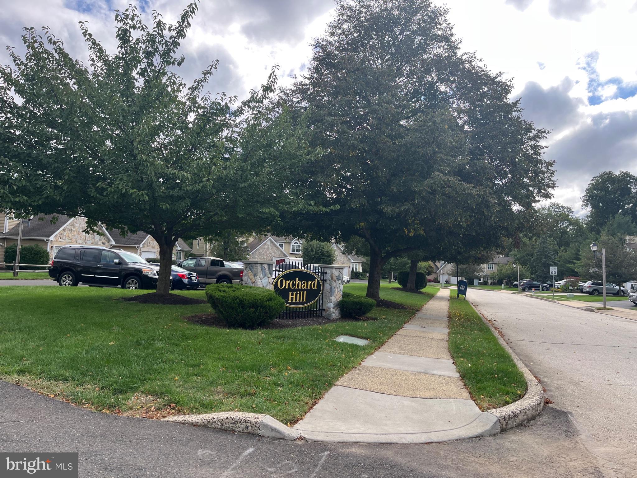 2306 Orchard Hill Cir, Warrington, PA 18976 photo
