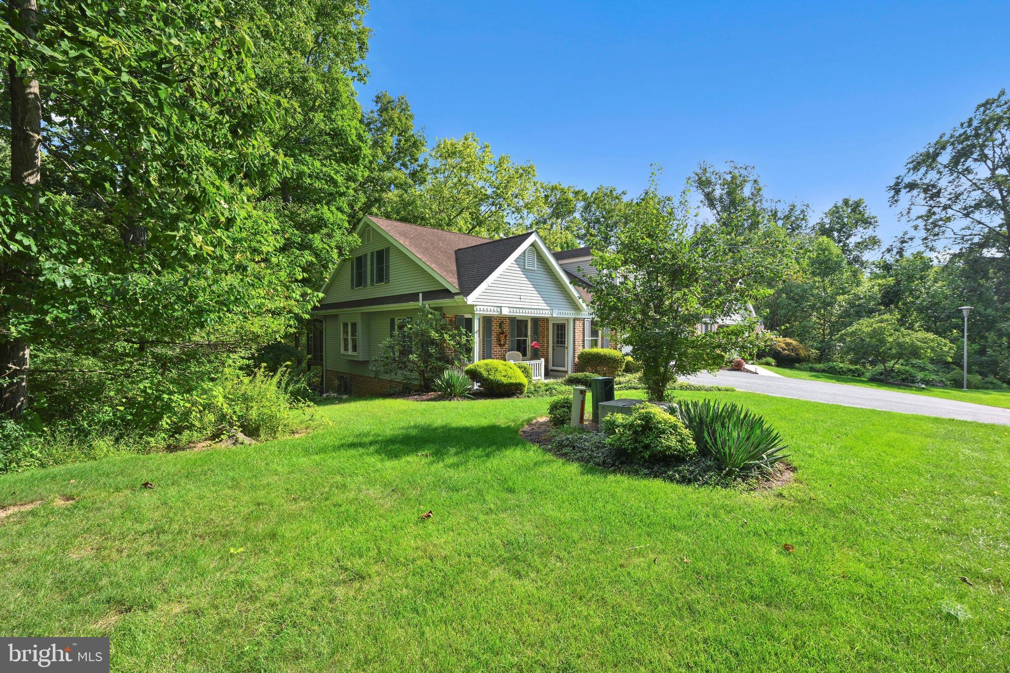 81 Timber Villa, Elizabethtown, PA 17022 photo