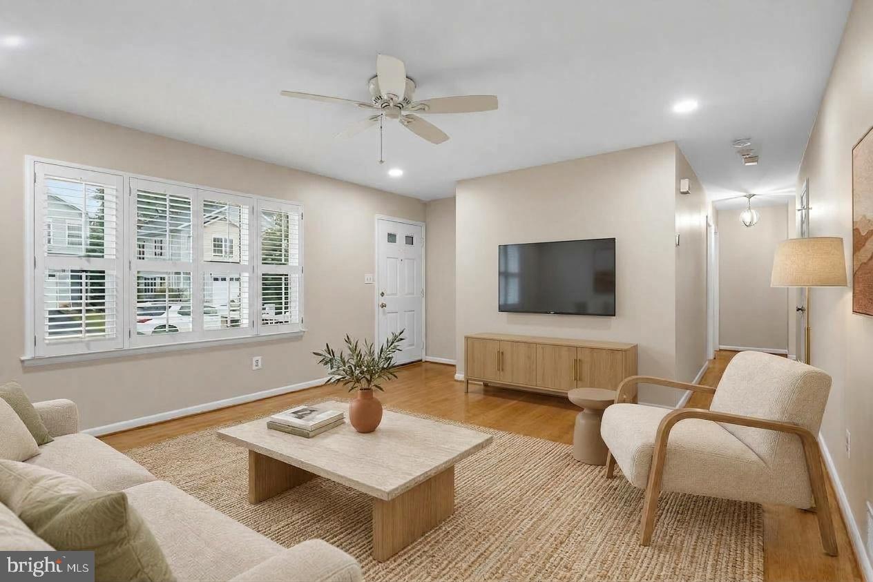 6404 Woodburn Ave, Elkridge, MD 21075 photo